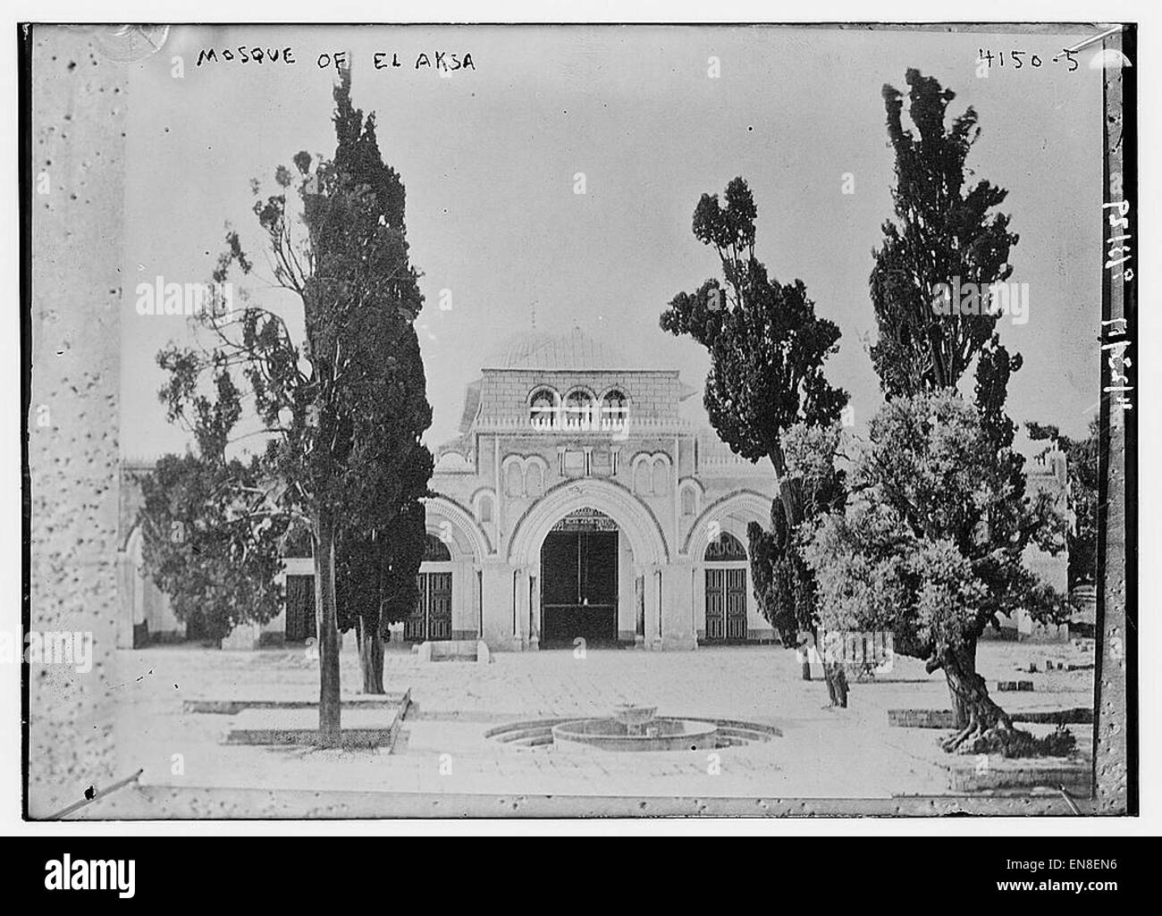 The Mosque of El Aksa, located in Jerusalem, is one of the holiest ...