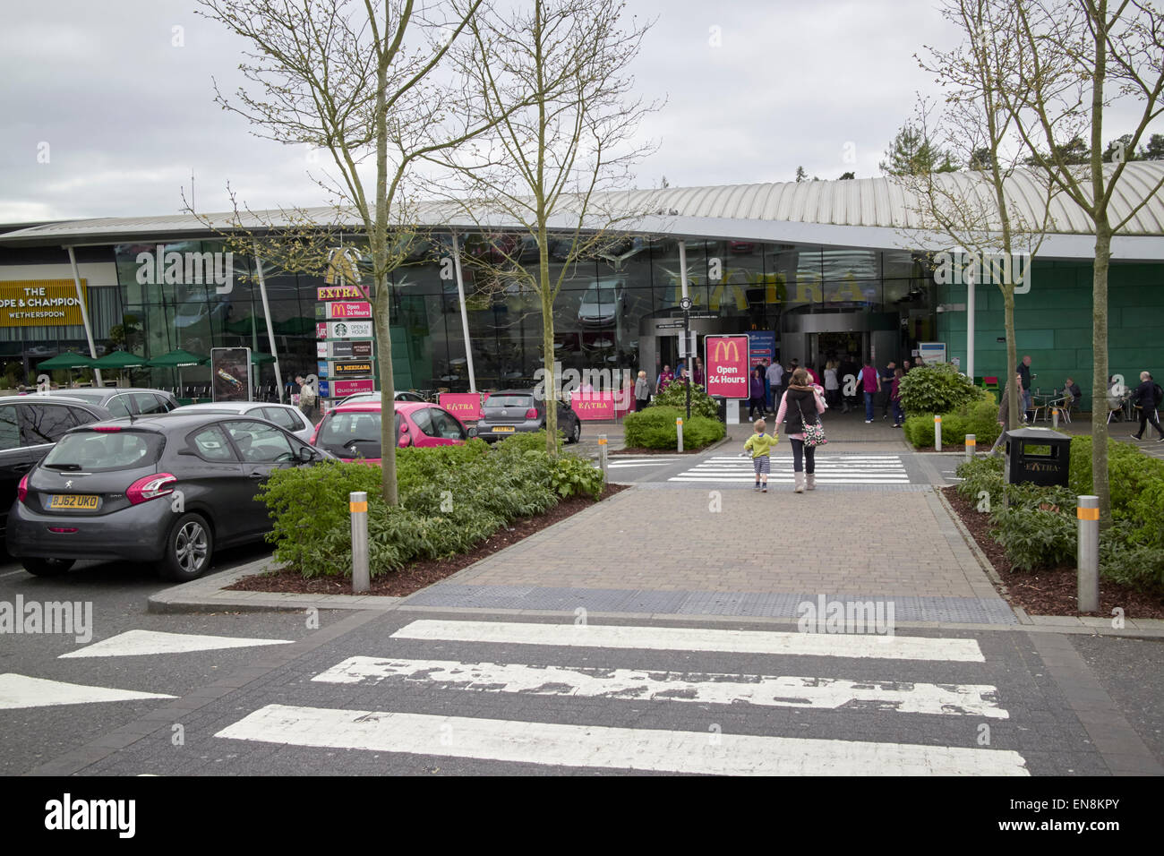 beaconsfield services m40 motorway service station england uk Stock Photo