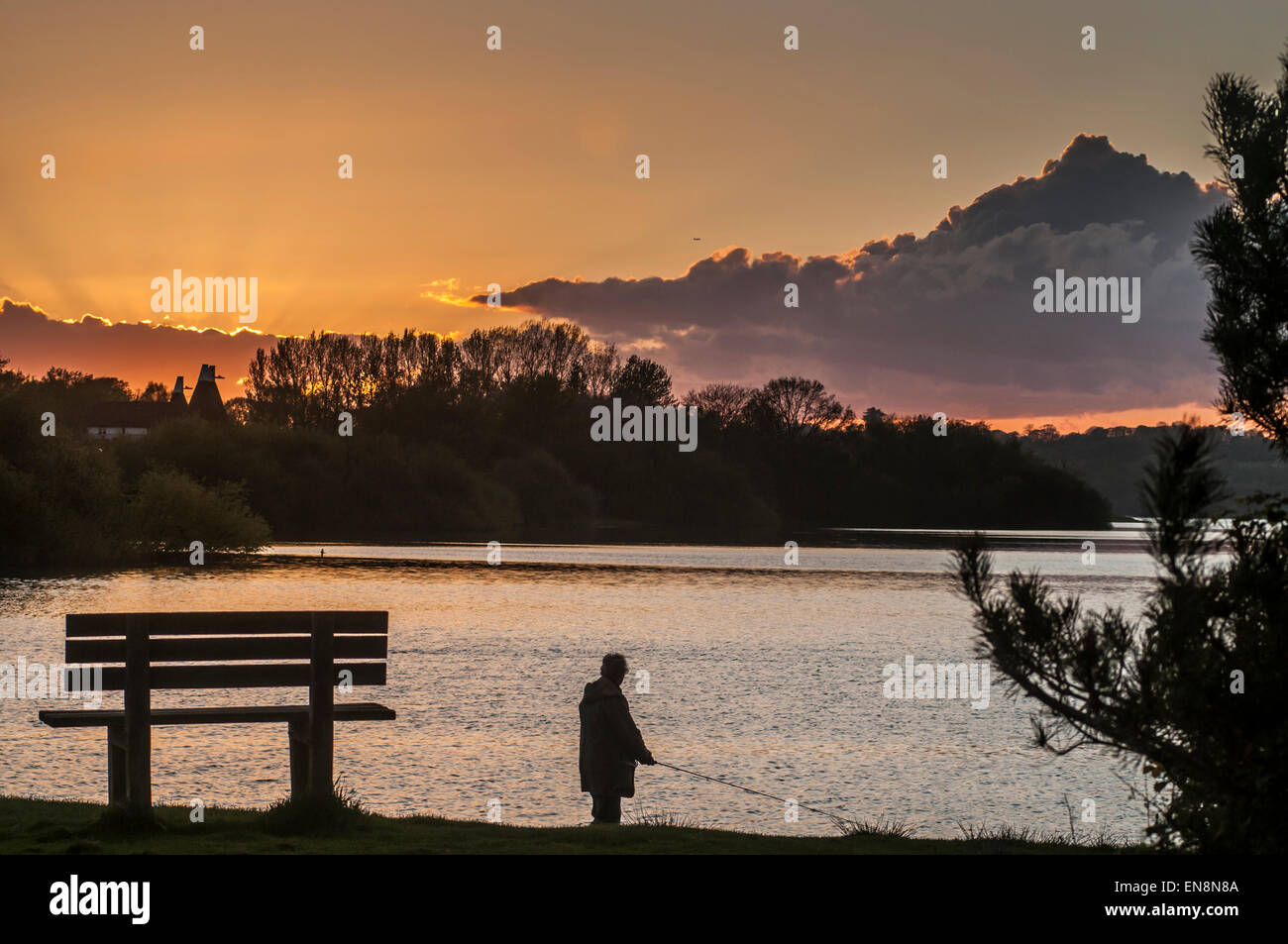 Bewl Water, Ticehurst, East Sussex, UK. 29th April, 2015. UK Weather: Twilight fly fishing. Credit:  David Burr/Alamy Live News Stock Photo