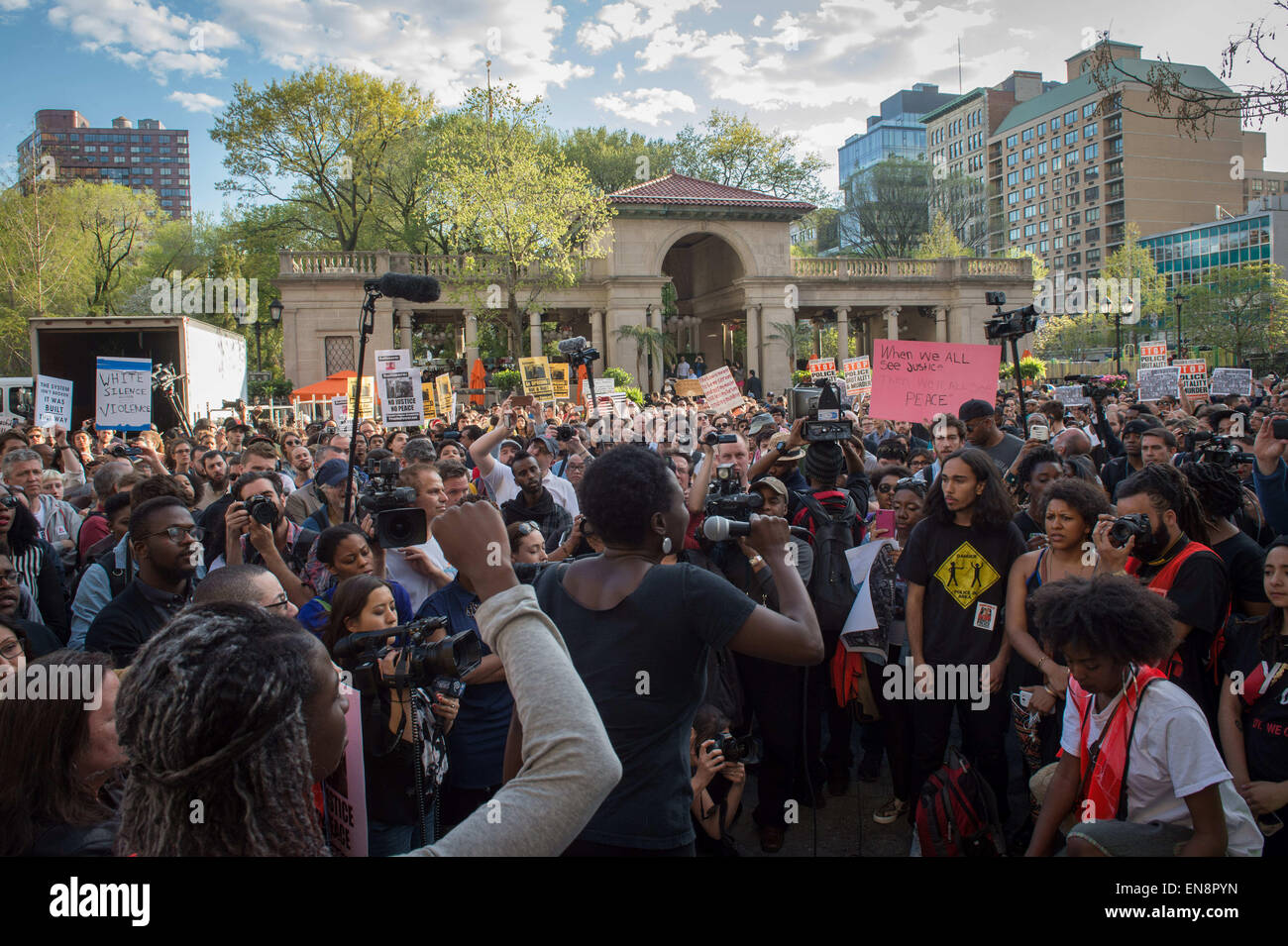 Manhattan, New York, USA. 29th Apr, 2015. Activists rally in Union Square in solidarity with Baltimore demanding justice for those responsible for the death of Freddie Gray, Wed., April 29, 2015. Credit:  Bryan Smith/ZUMA Wire/ZUMAPRESS.com/Alamy Live News Stock Photo