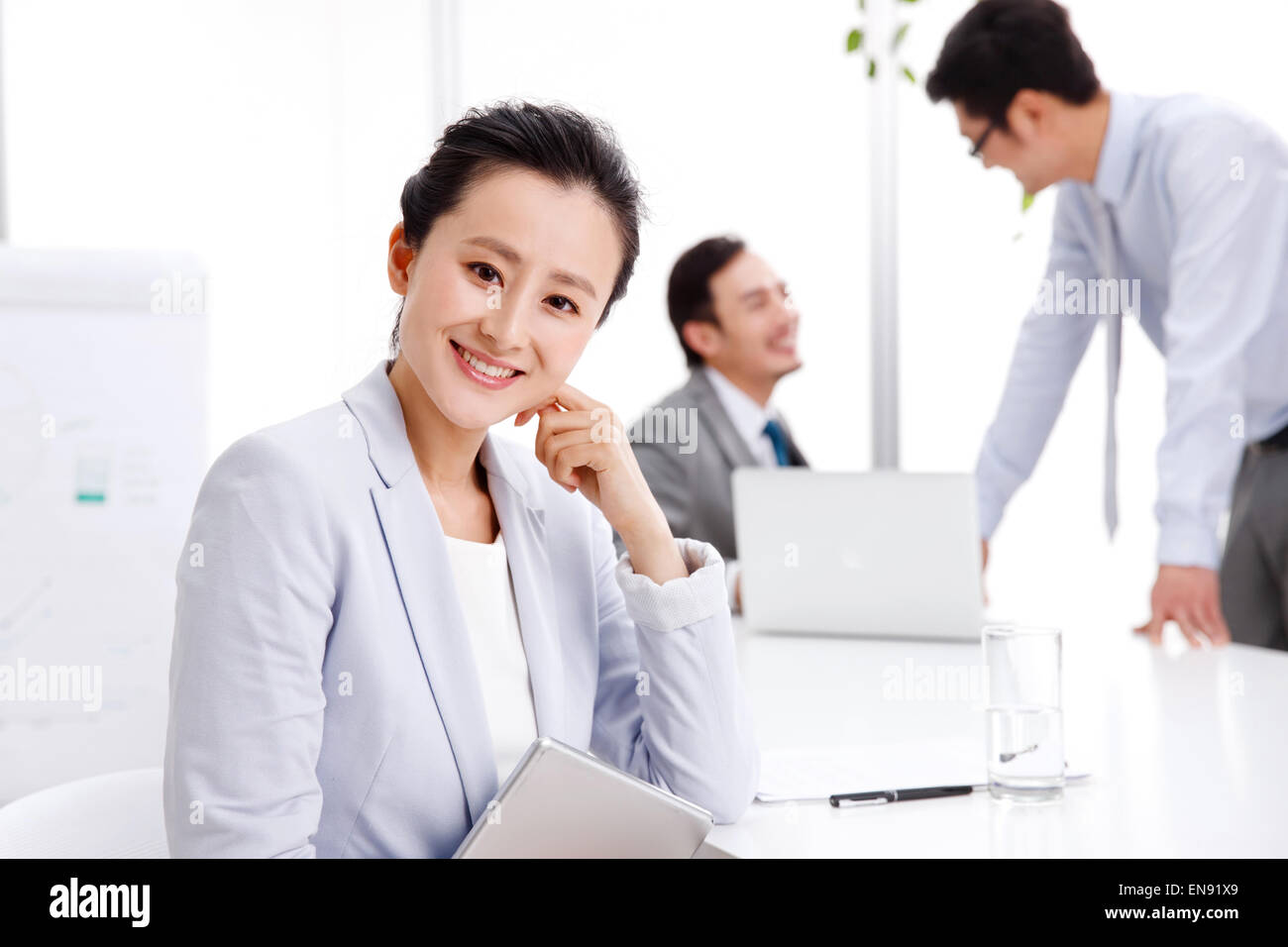 Business men and women working in the Office Stock Photo - Alamy