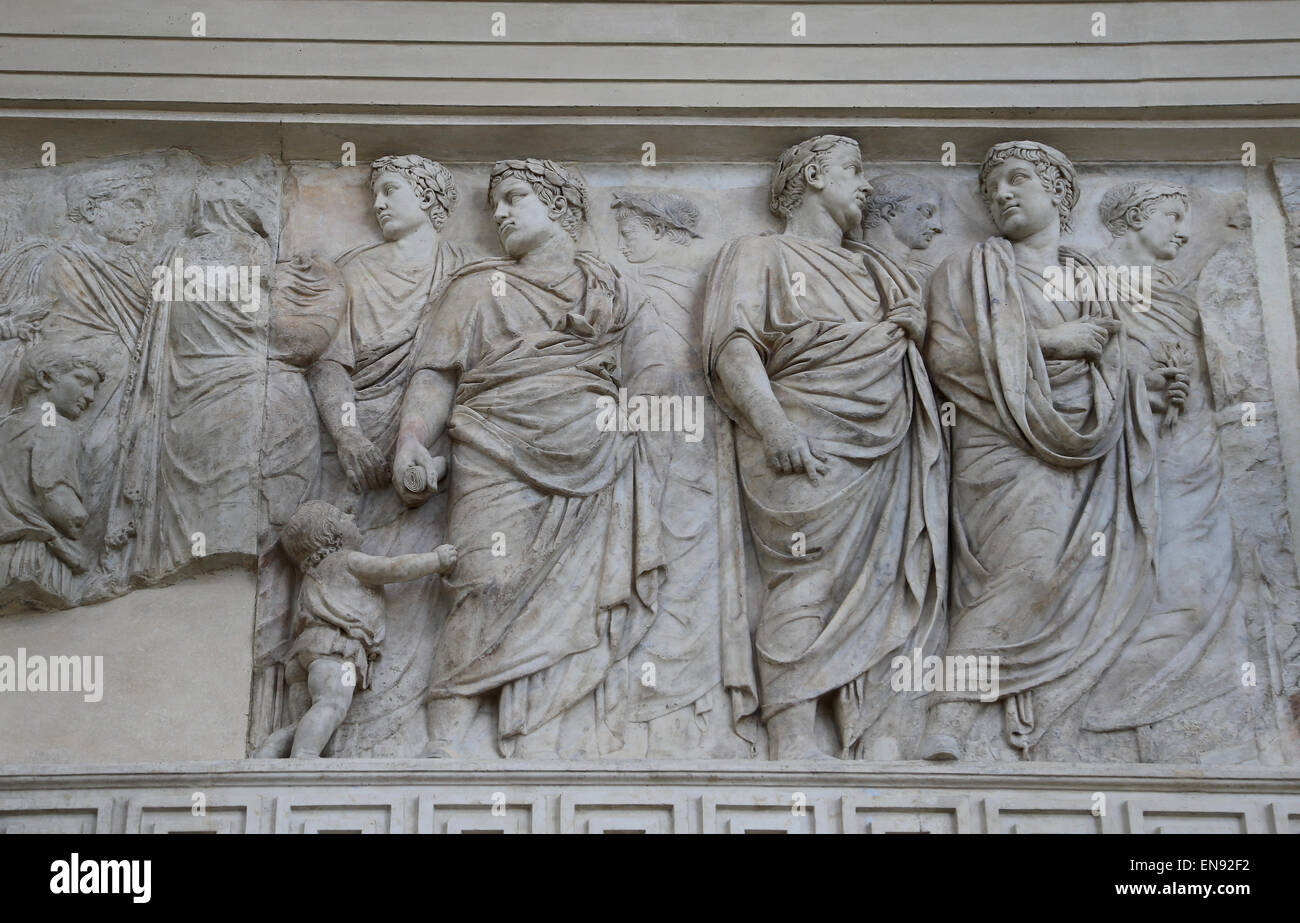 Italy. Rome. Ara Pacis Augustae. Altar dedicated to Pax. 13-9 BC.  Processional frieze. Family of Augustus. North side Stock Photo - Alamy