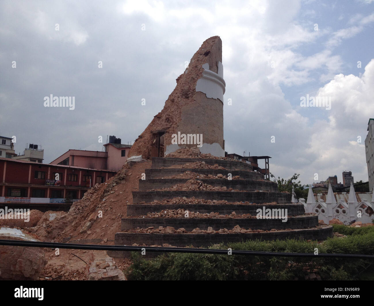 Earthquake Kathmandu Nepal Damaged Buildings Stock Photo Alamy