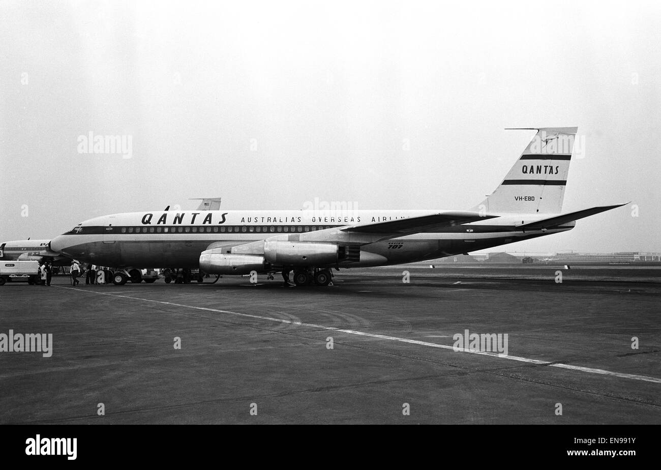 Airport 1950s High Resolution Stock Photography and Images - Alamy