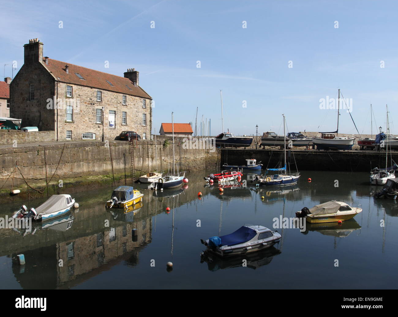 Waterfront dysart fife hires stock photography and images Alamy