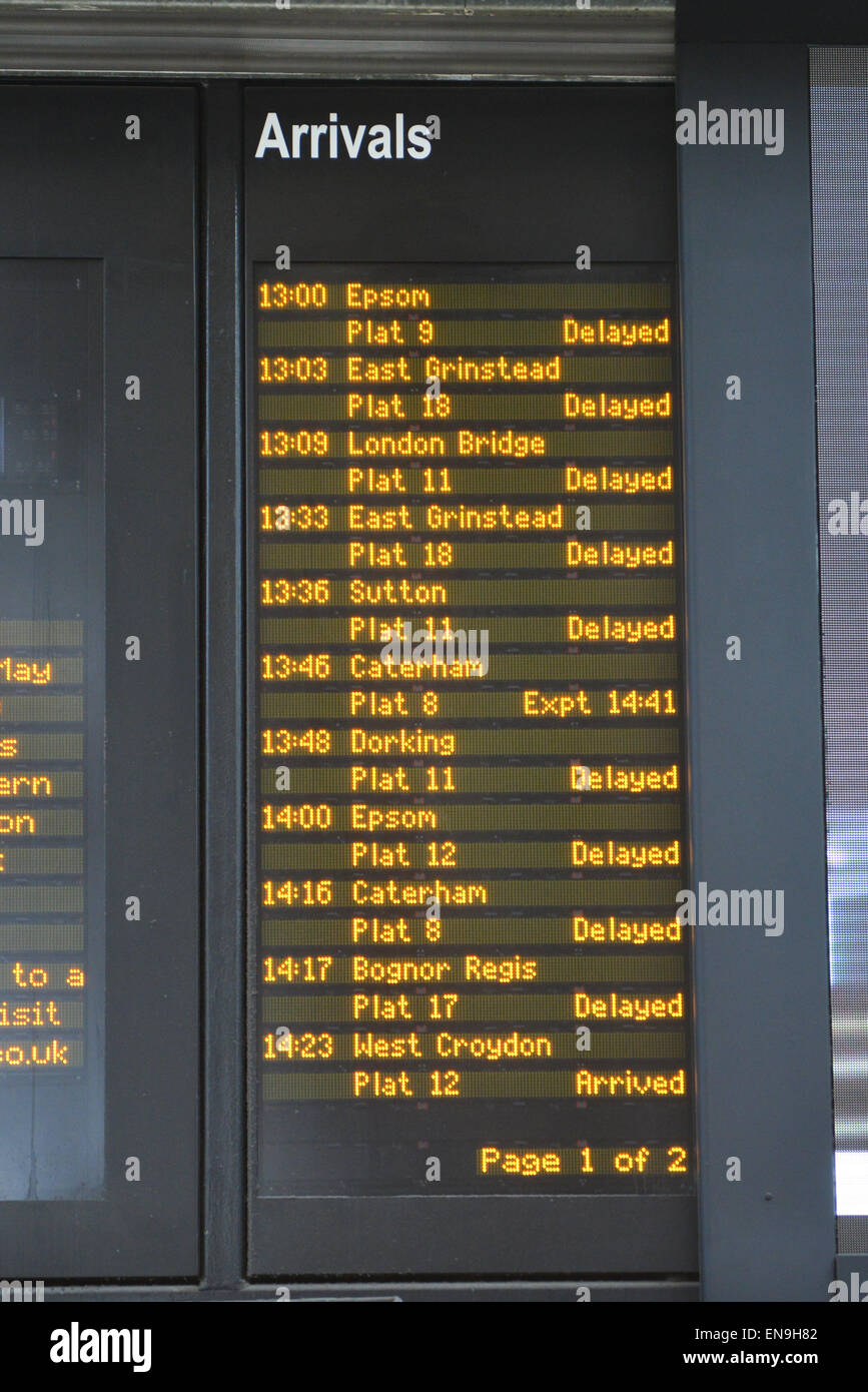 Victoria Train Station, London, UK. 30th April 2015. Arrivals board at Victoria Train Station indicates many trains delayed or cancelled on a chaotic day for commuters. Credit:  Matthew Chattle/Alamy Live News Stock Photo