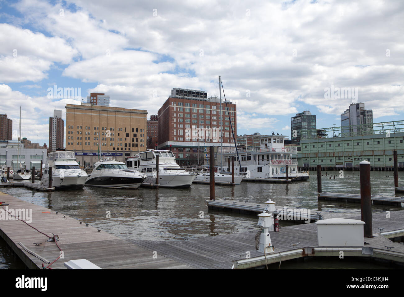 Dock at New York City's Chelsea Piers Stock Photo Alamy