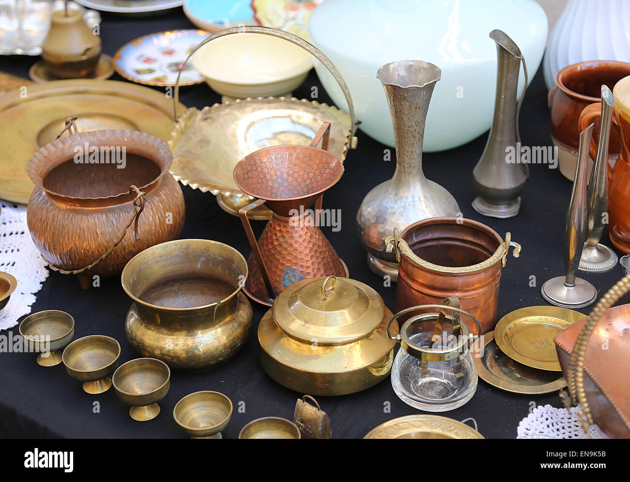 Antique Copper Pots Precious And Vintage Furnishings For Sale In The Antique Shop Stock Photo Alamy