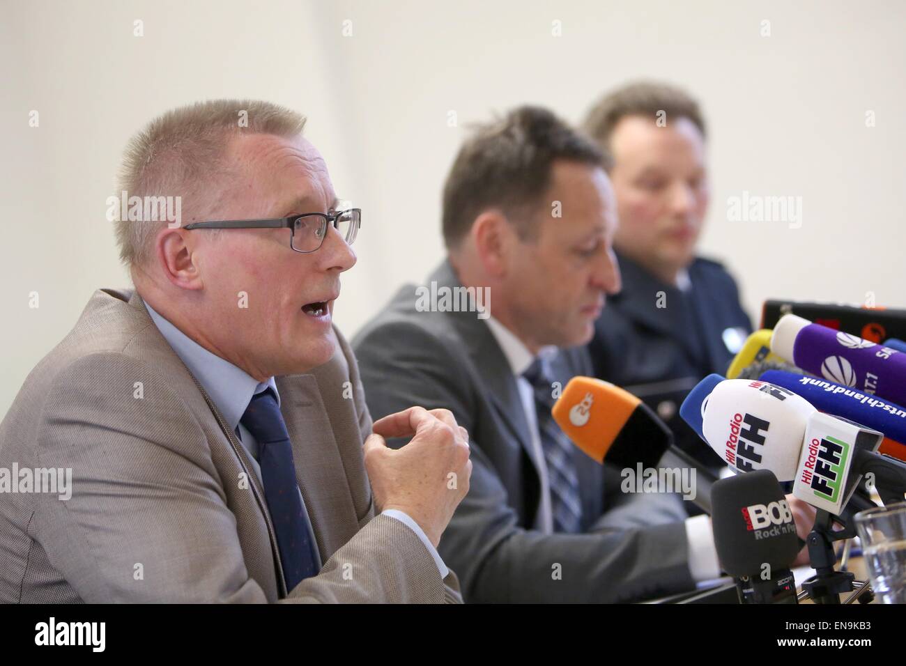 Wiesbaden, Germany. 30th Apr, 2015. Albrecht Schreiber (L-R), chief prosecutor of Frankfurt, Stefan Mueller, police president of the police headquarters Western Hesse, and spokesperson Markus Hoffmann attend a press conference at the police headquarters Western Hesse in Wiesbaden, Germany, 30 April 2015. According to the state's Interior ministry, the Hessian police prevented a terrorist attack. PHOTO: FREDRIK VON ERICHSEN/dpa/Alamy Live News Stock Photo
