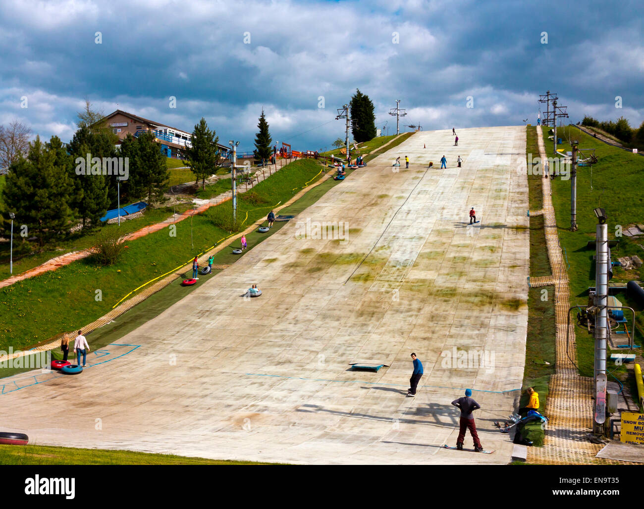 Swadlincote Ski Slope and Snowboard Centre