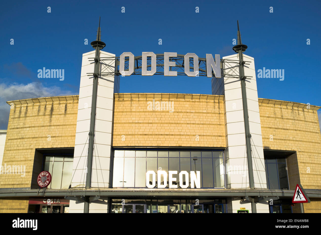 dh Modern building exterior ODEON CINEMA UK SCOTLAND Cinemas entrance sign Stock Photo