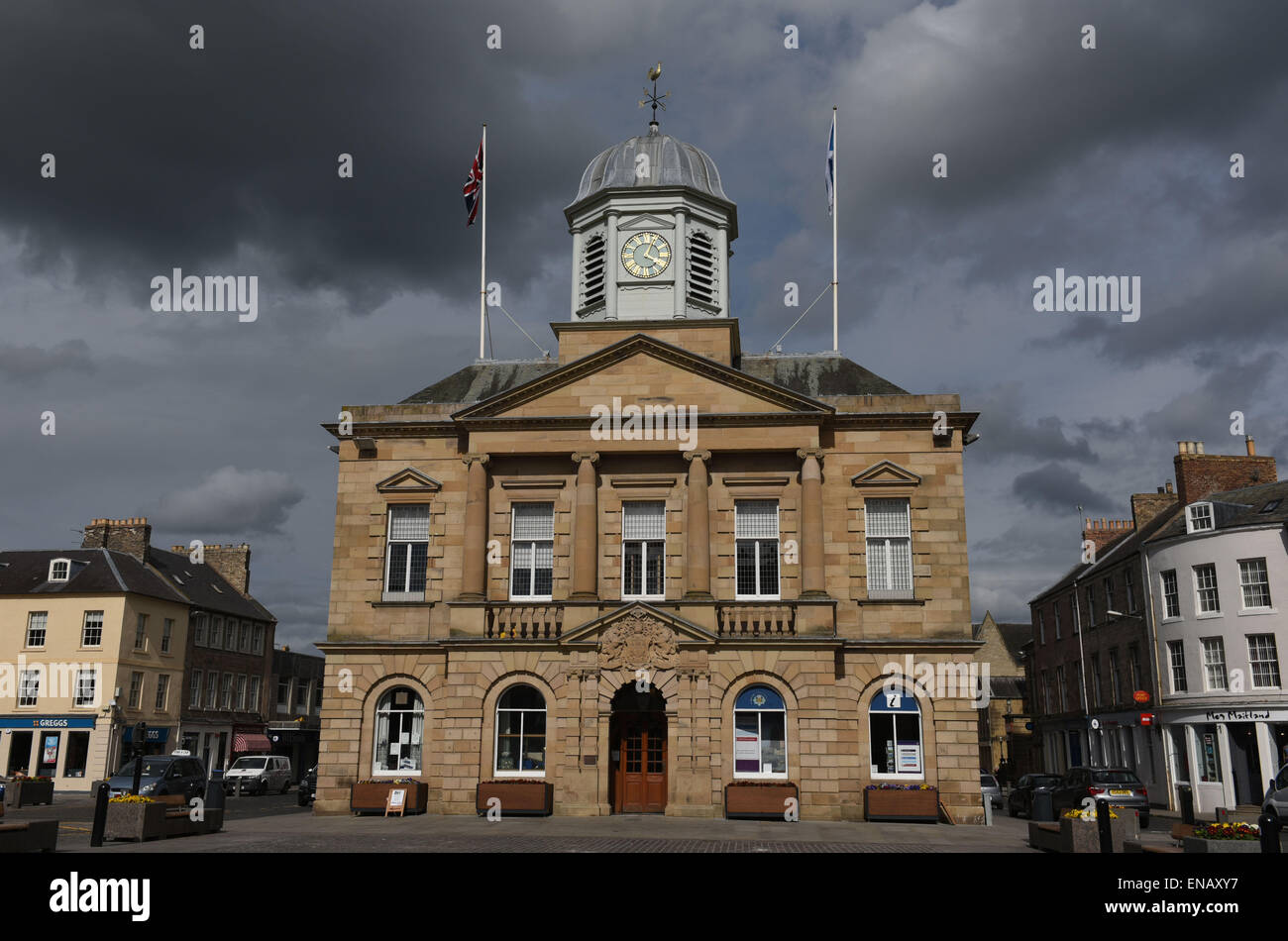 Kelso; Kelso town hall; Kelso Square; Scottish Borders; cobbled; historic; tourist attraction. Stock Photo