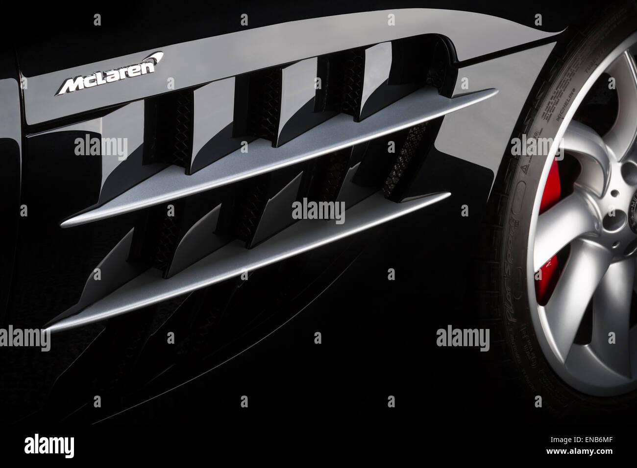 Side vent hires stock photography and images Alamy