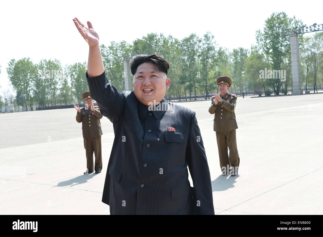 Pyongyang. 1st May, 2015. Photo provided by Korean Central News Agency (KCNA) on May 1, 2015 shows top leader of the Democratic People's Republic of Korea (DPRK) Kim Jong Un having a photo session with the participants of the 5th Conference of the Training Officers of the Korean People's Army (KPA). Credit:  KCNA/Xinhua/Alamy Live News Stock Photo