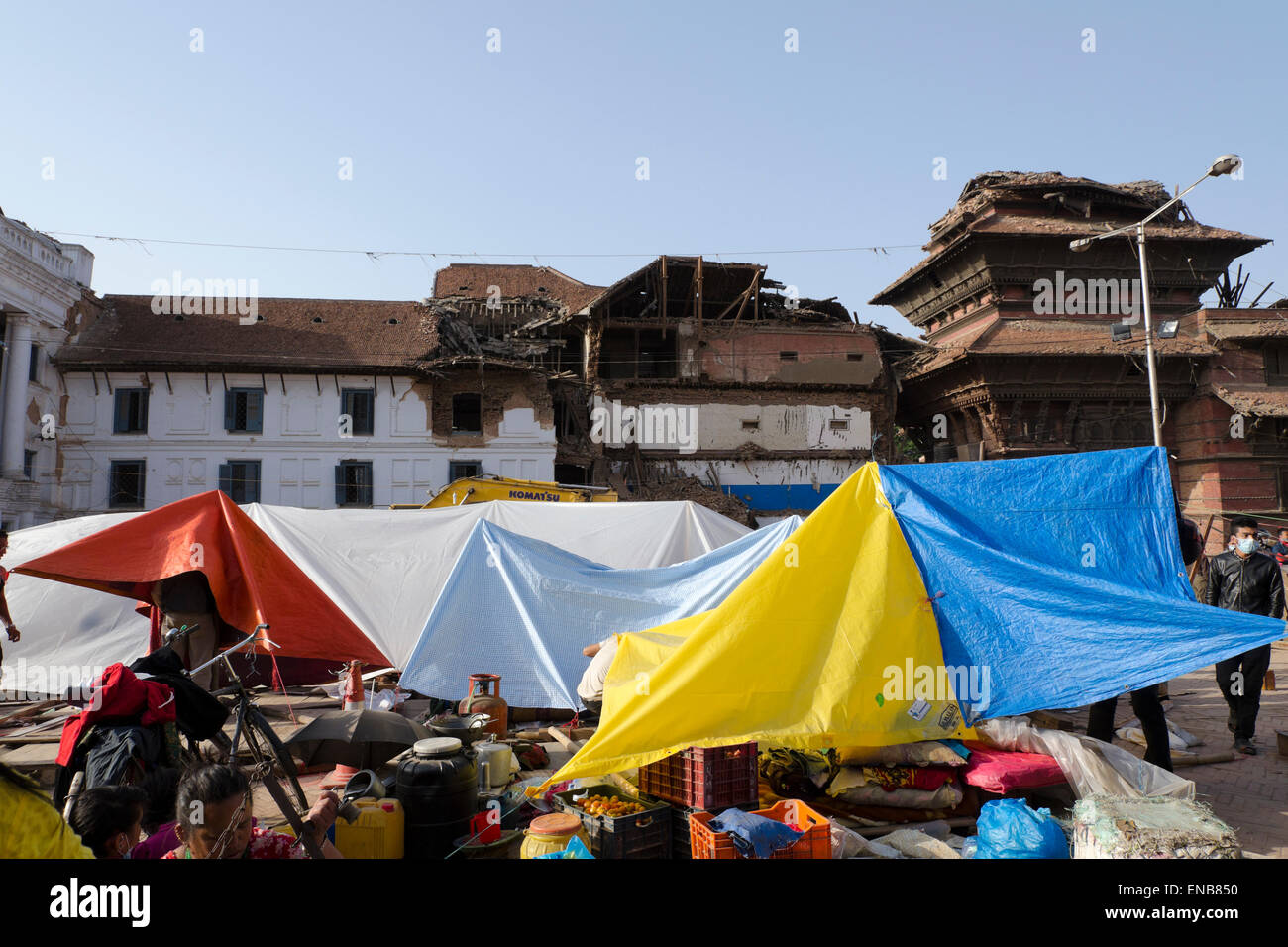 Earthquake damage in nepal hi-res stock photography and images - Alamy