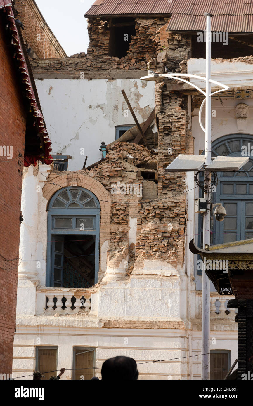 Nepal earthquake 2015 hi-res stock photography and images - Alamy