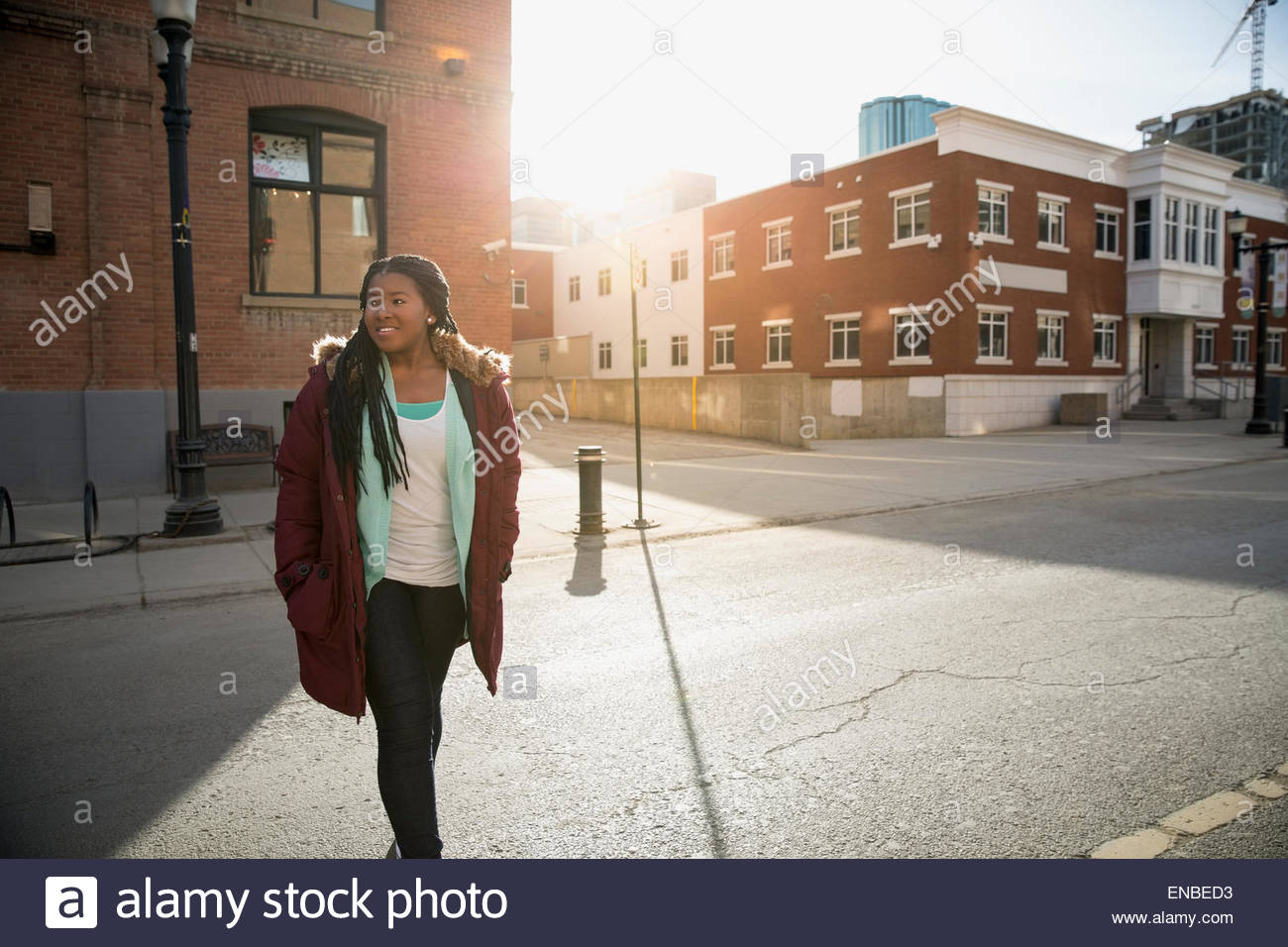 Black woman with long hair hi-res stock photography and images - Alamy