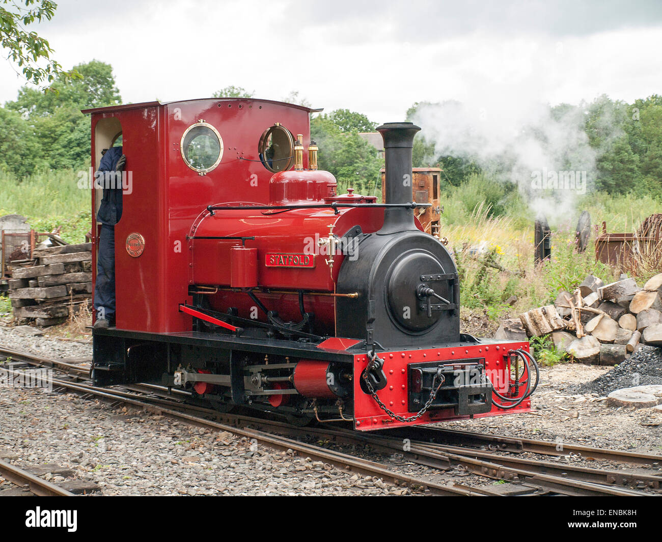 Narrow Gauge Steam Locomotive Lancashire Stock Photo Alamy narrow-gauge-steam-locomotive-lancashire-stock-photo-alamy