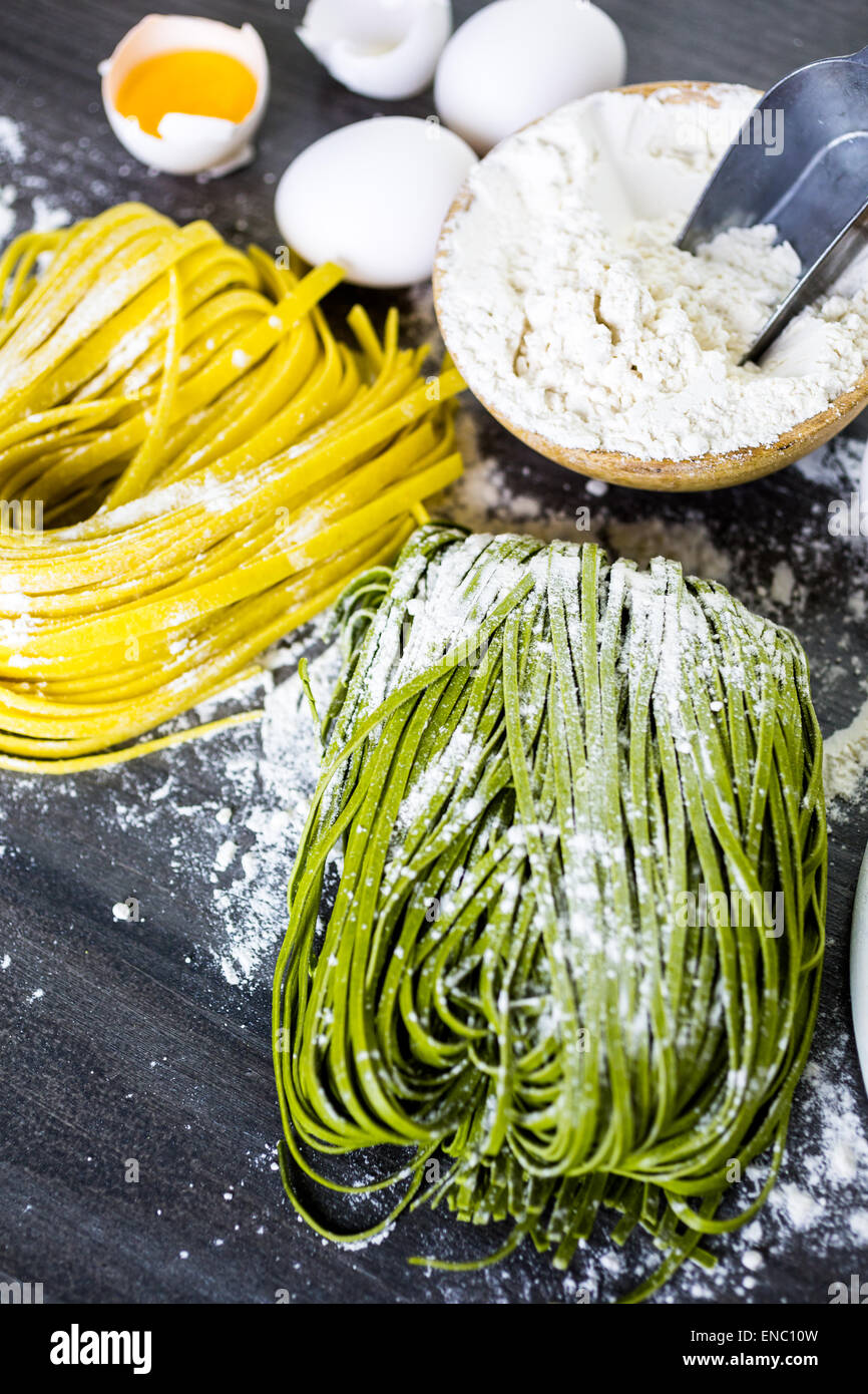 Making homemade linguine pasta with farm fresh produce Stock Photo Alamy