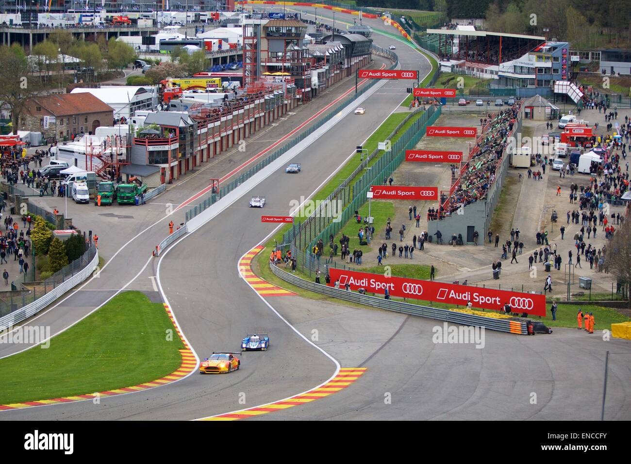 Spa-Francorchamps, Belgium. 02nd May, 2015. World Endurance Championship Round 2. Cars power into Eau Rouge corner. Credit:  Action Plus Sports/Alamy Live News Stock Photo