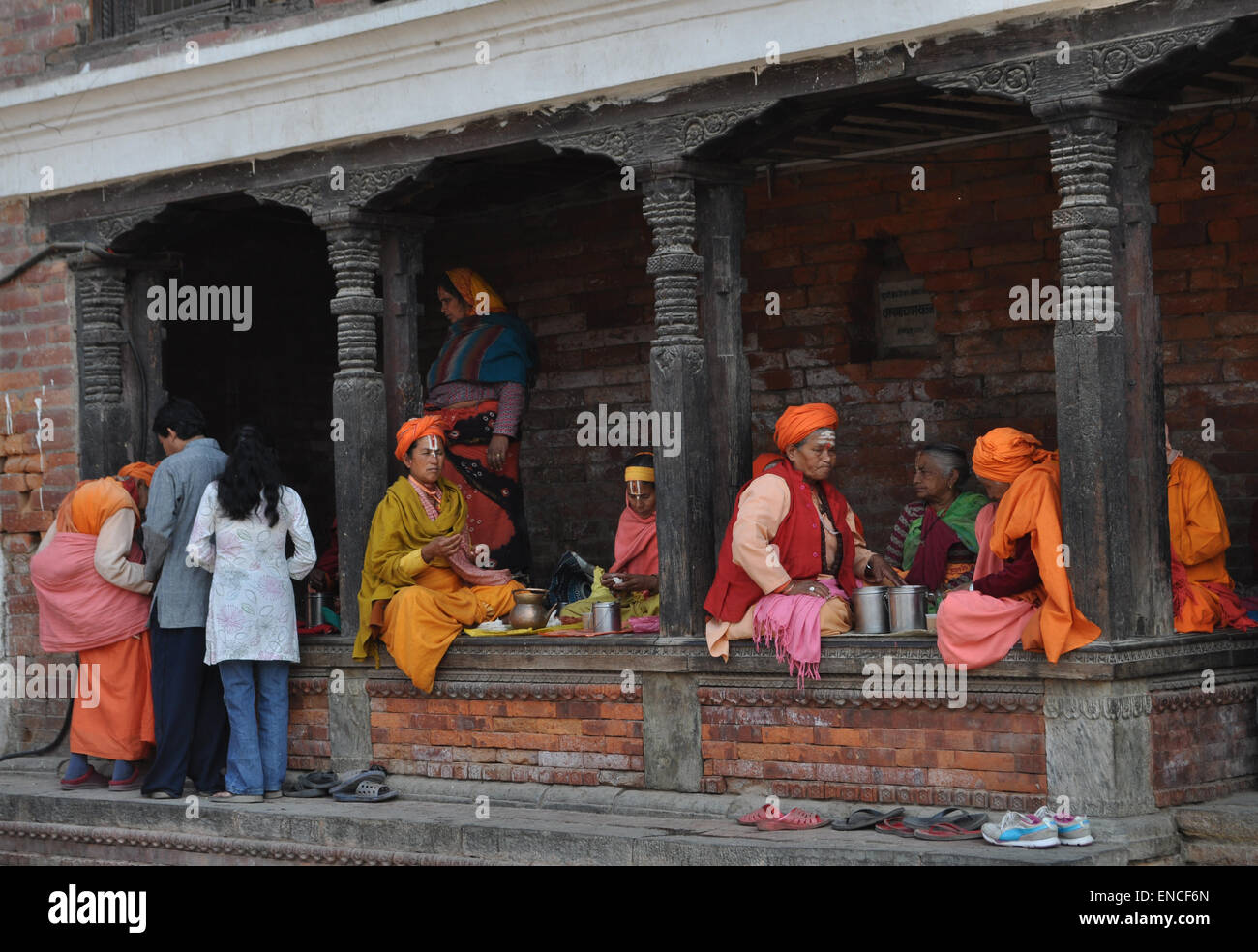 Traditional sadhu robes hi-res stock photography and images - Alamy