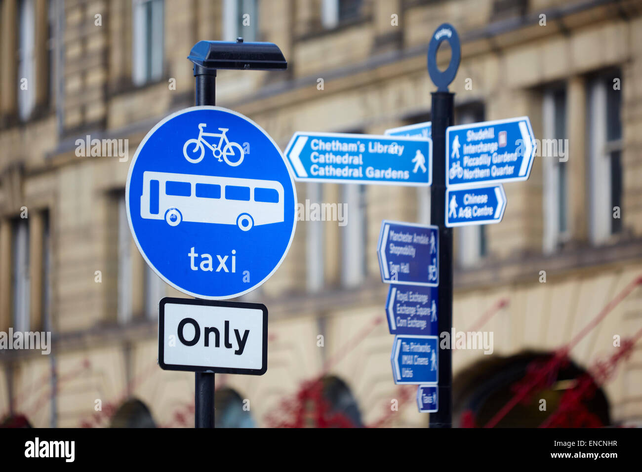 Bus lane sign in-front of Victoria Railway Station Stock Photo