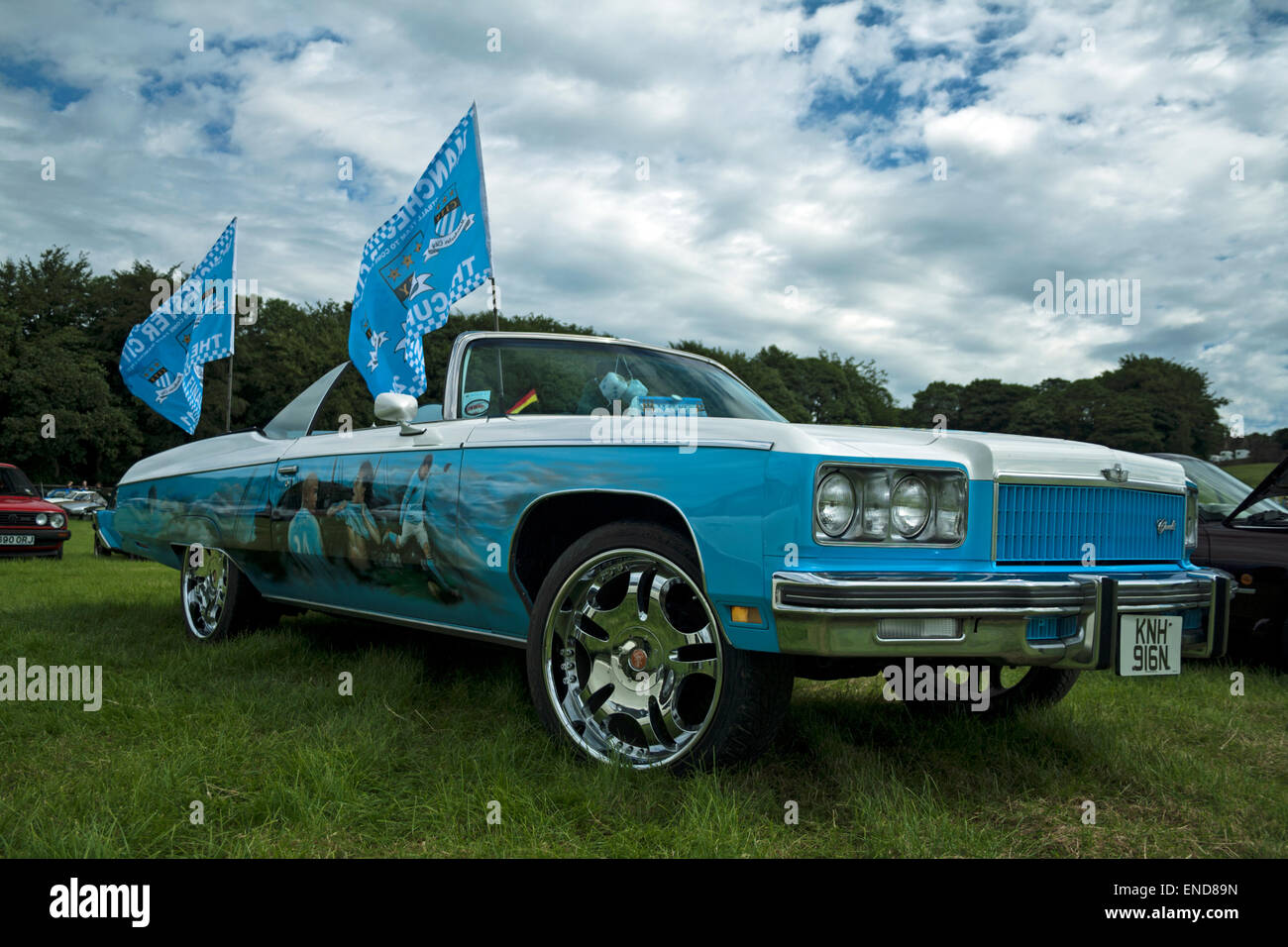 Cadillac Customised In Manchester City F.C. Colours Stock Photo