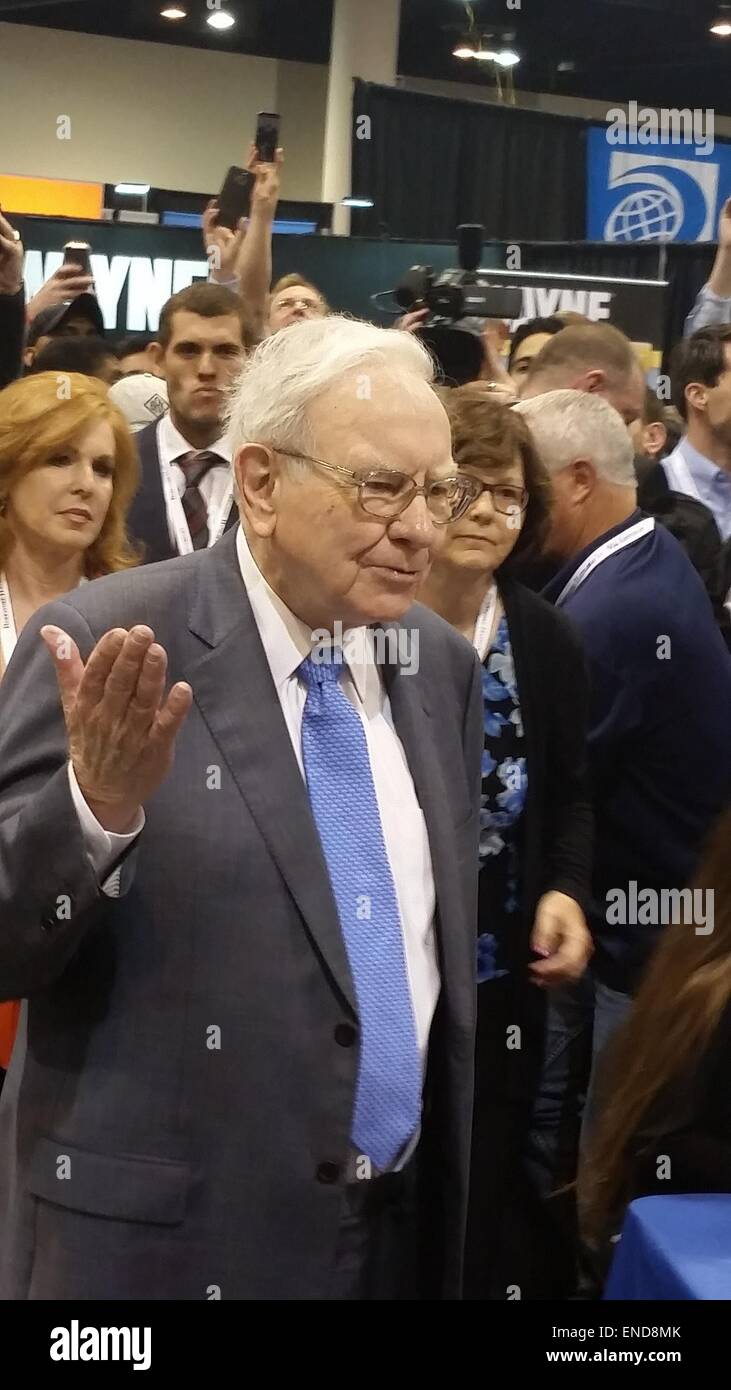 Omaha, USA. 2nd May, 2015. US investor Warren Buffett attends the annual shareholder's meeting of investment company Berkshire Hathaway at the Omaha Convention Center in Omaha, USA, 2 May 2015. Buffett was celebrating 50 years at Berkshire Hathaway during the event. Photo: Hannes Breustedt/dpa/Alamy Live News Stock Photo