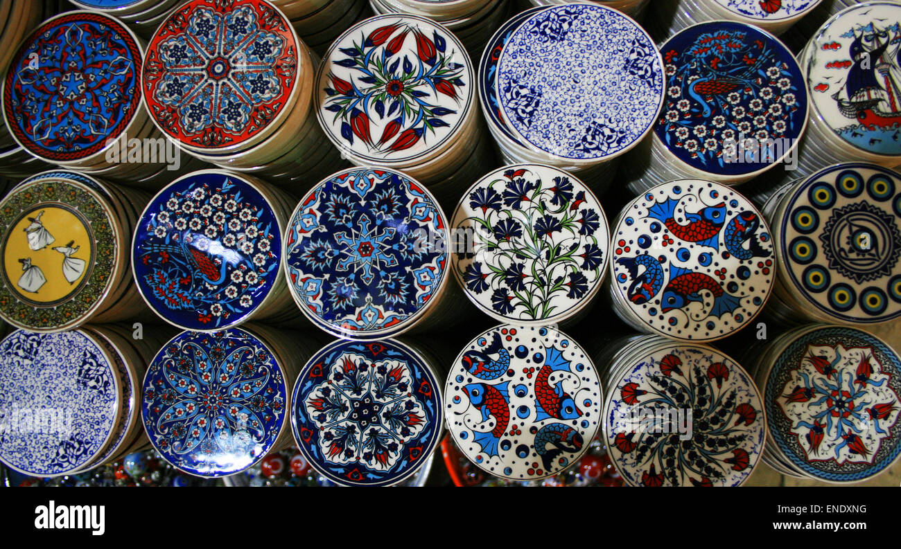 Colorful Ceramics in the Grand Bazaar, Istanbul Stock Photo - Alamy
