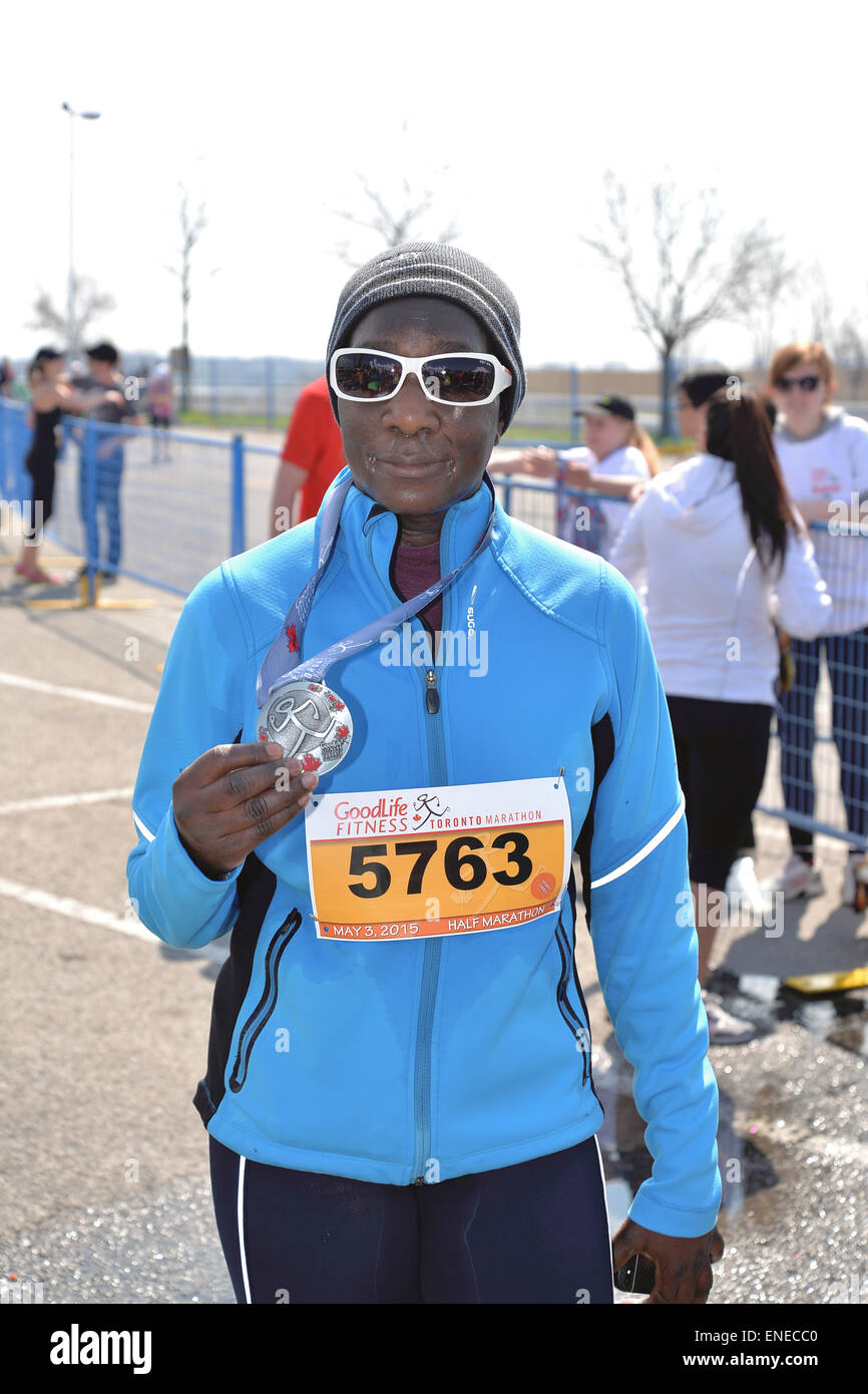 Toronto, Canada. 3rd May, 2015. Over 14,000 runners from over fifty countries participated in the Goodlife Toronto Marathon Sunday, May 3, 2015. Credit:  NISARGMEDIA/Alamy Live News Stock Photo