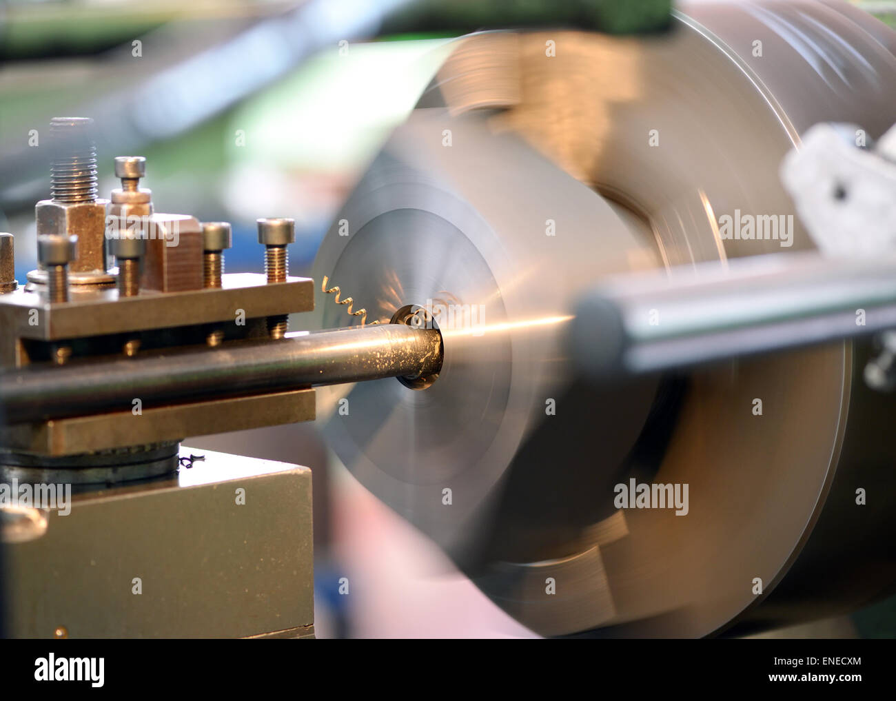 Lathe headstock hires stock photography and images Alamy