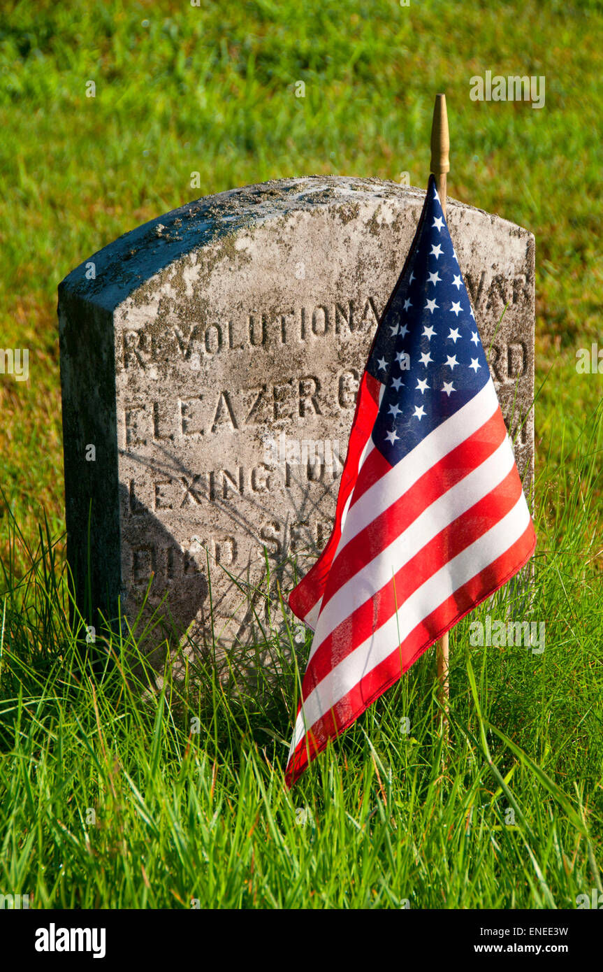 Headstone and flag hires stock photography and images Alamy