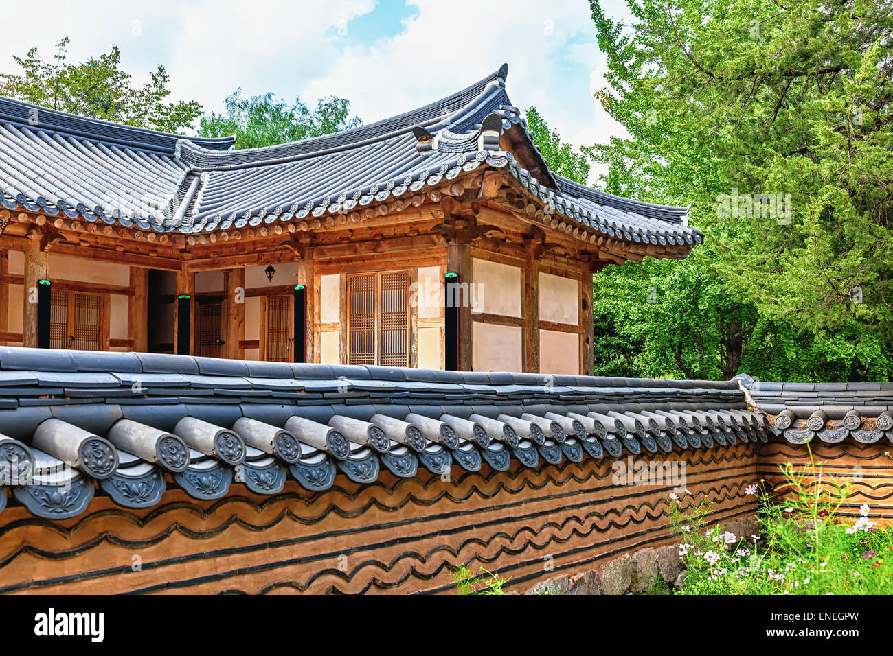Traditional korean architecture old building or house in South Korea Stock Photo