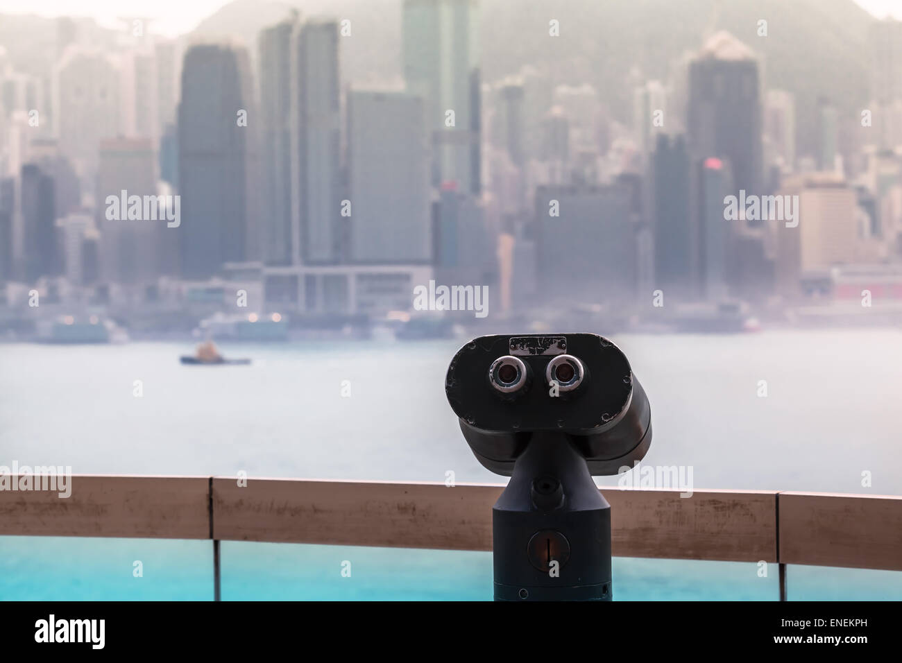 Sightseeing binoculars hong kong hires stock photography and images Alamy