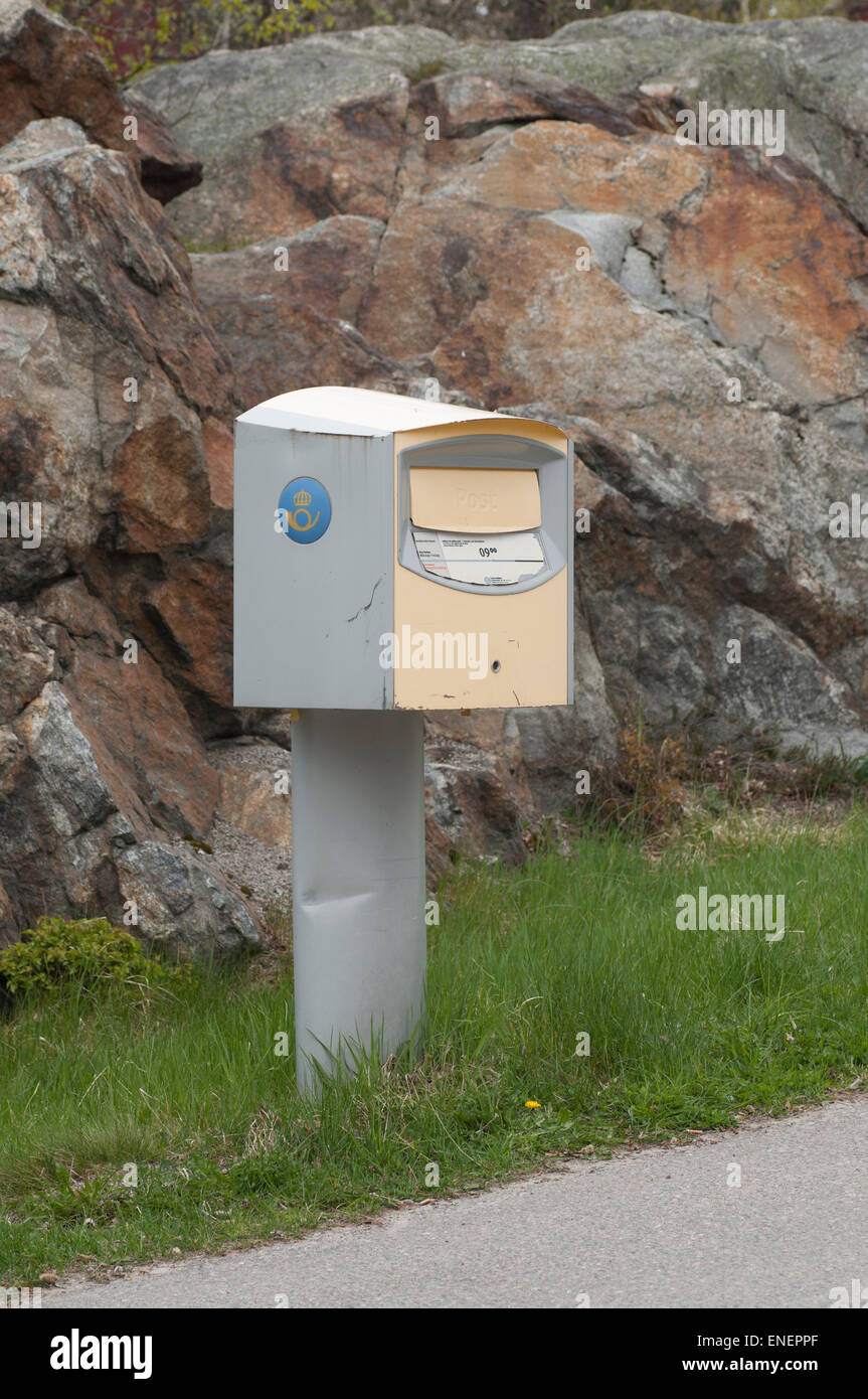 Faded post box hi-res stock photography and images - Alamy
