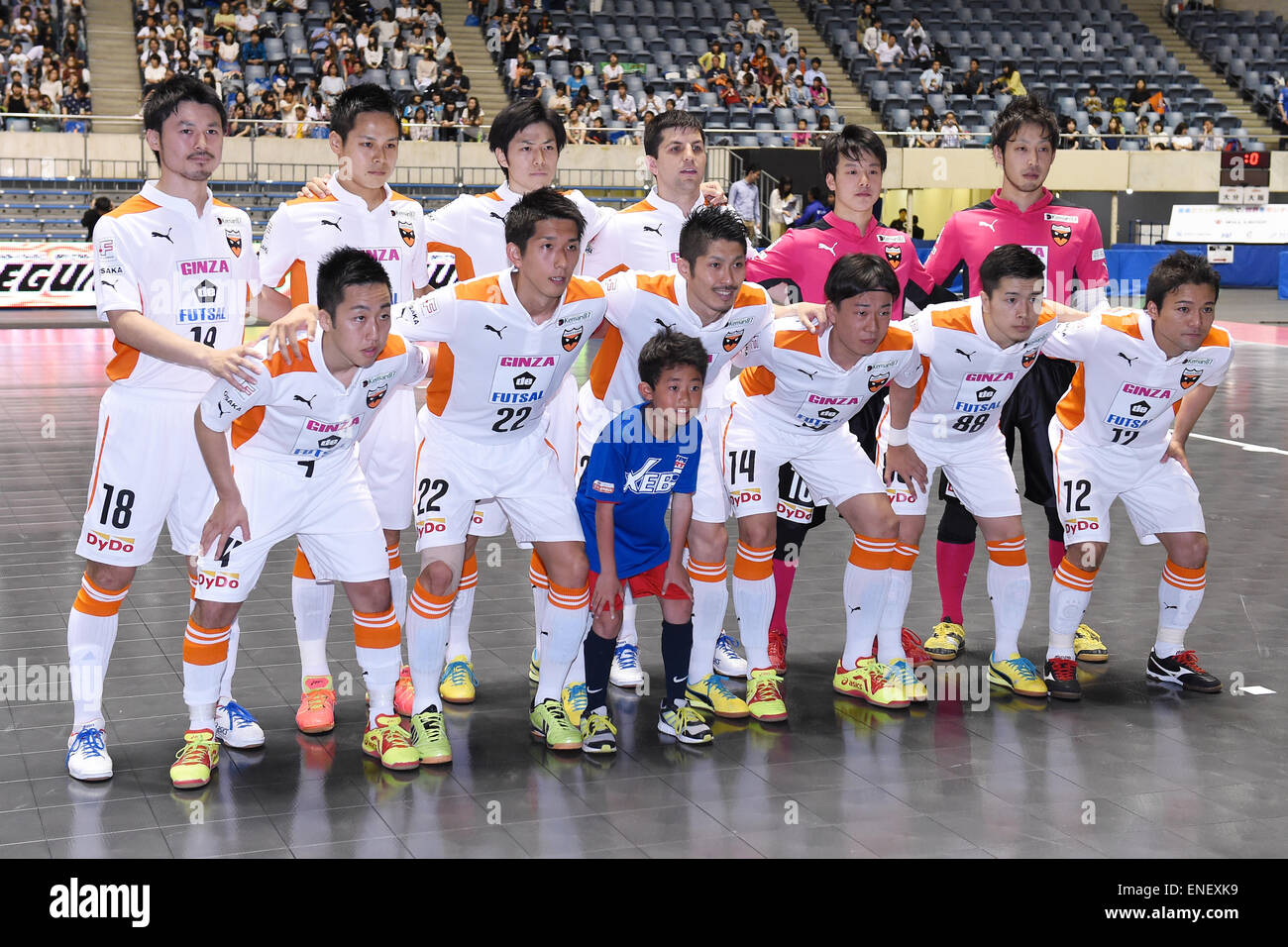 Shriker Osaka Team Group Line Up May 2 15 Futsal 15 16 F League Match Between Vasagey Oita 5 2 Shriker Osaka At 1st Yoyogi Gymnasium Tokyo Japan Photo By Aflo Sport 12 Stock Photo Alamy