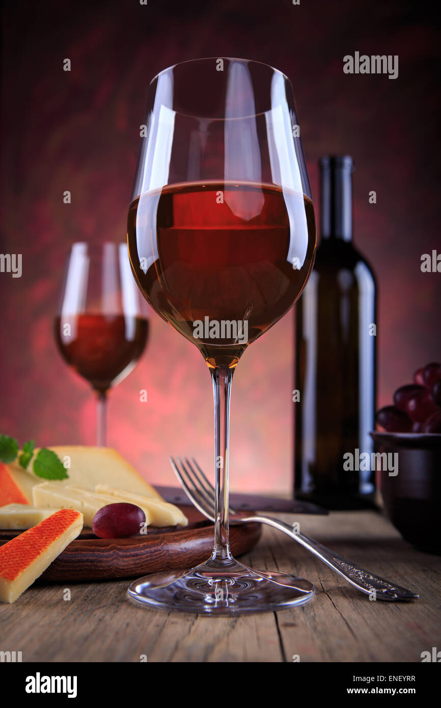 still life with wine bottle and grapes Stock Photo - Alamy