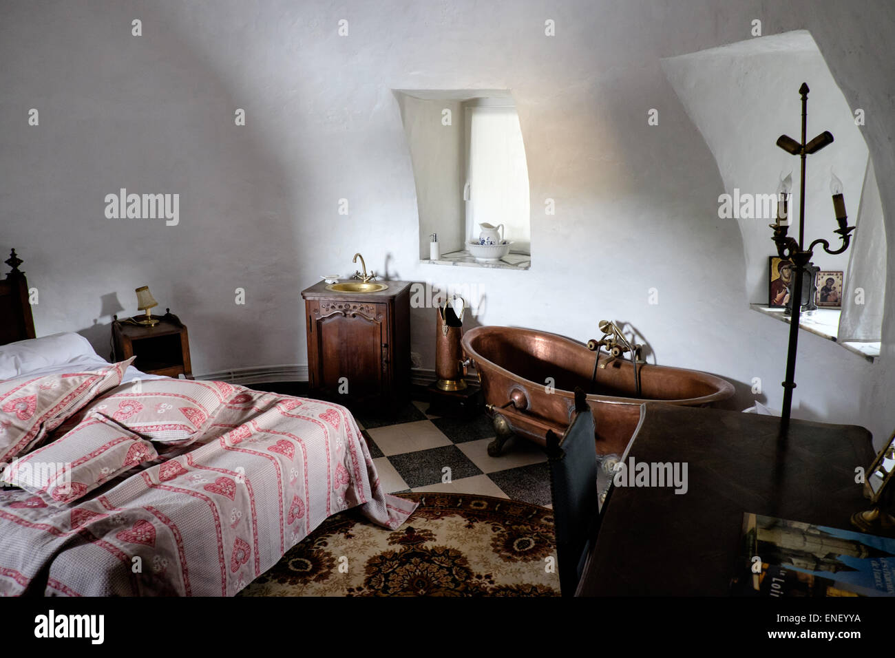 Copper bath tub in old French chateau apartment Stock Photo