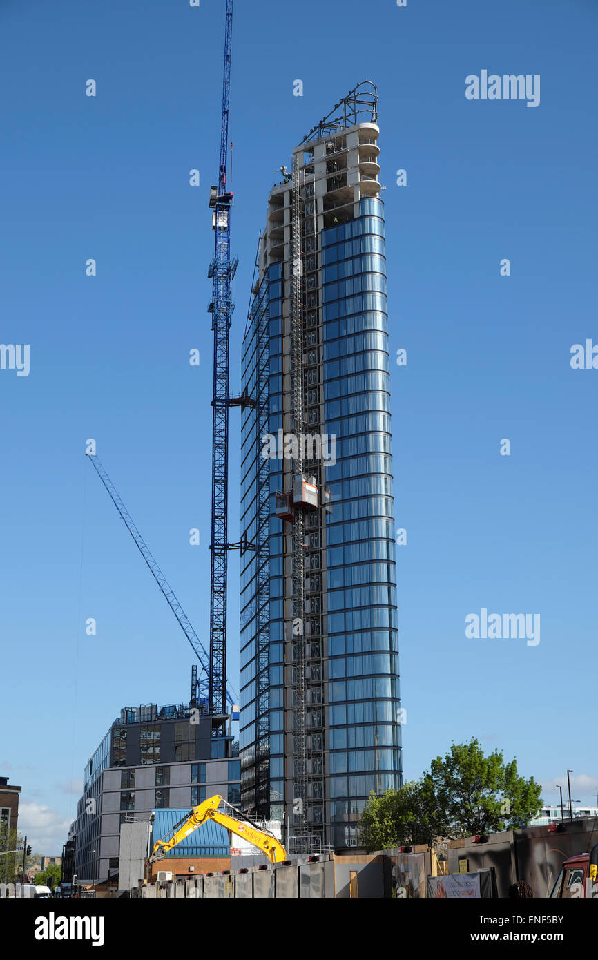 Duke basketball players use NIL money to live in luxury Durham high ... - High Rise Luxury Apartment