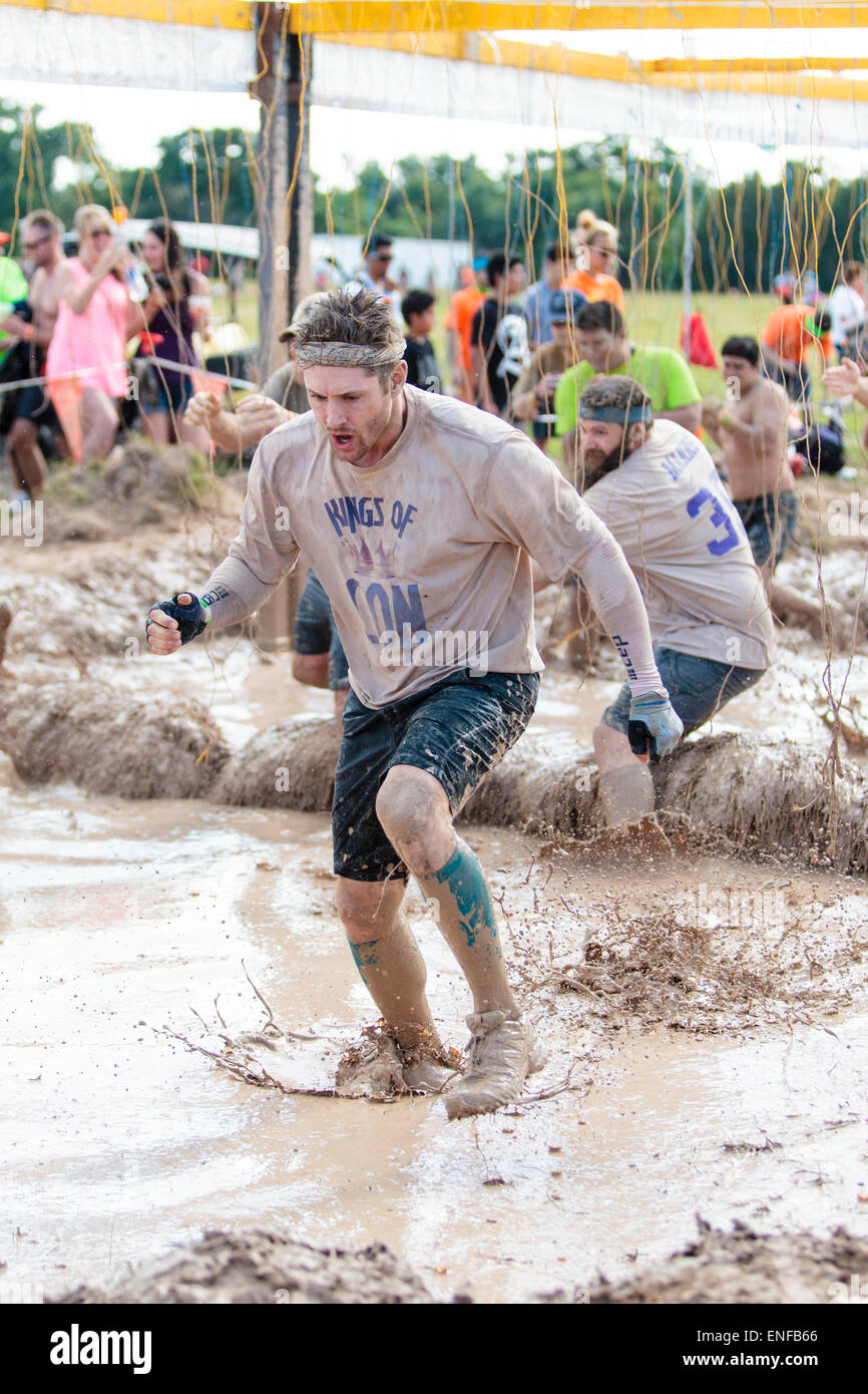 Austin, Texas, USA. 2nd May, 2015. Cast members of the TV show Supernatural participate in the 2015 Austin Tough Mudder. Stock Photo