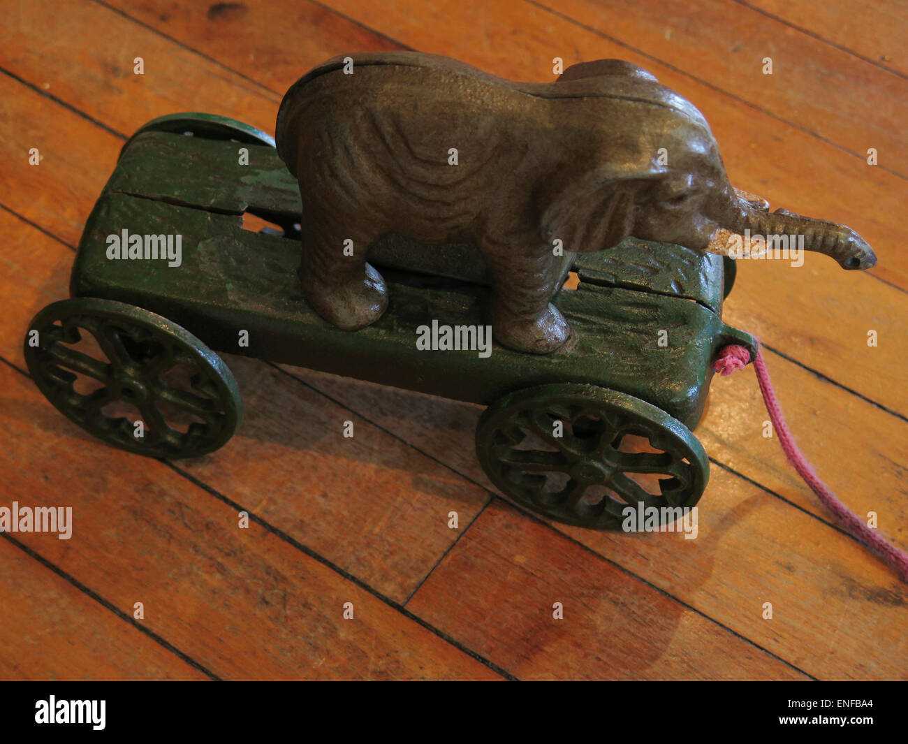 cast iron antique toys