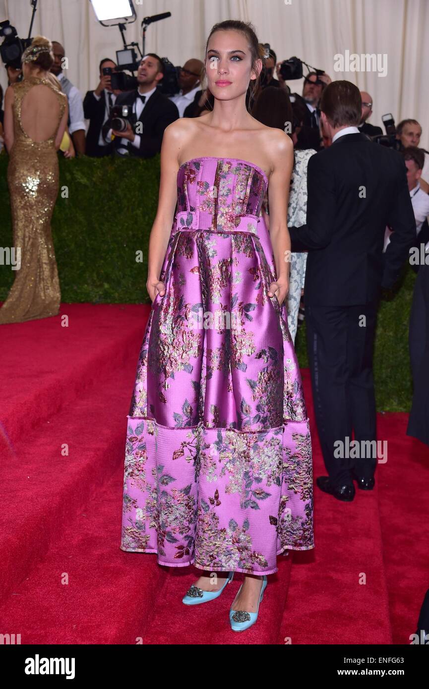 New York, NY, USA. 4th May, 2015. Alexa Chung at arrivals for 'CHINA:  Through The Looking Glass' Opening Night Met Gala - Part 7, The Metropolitan  Museum of Art Costume Institute, New