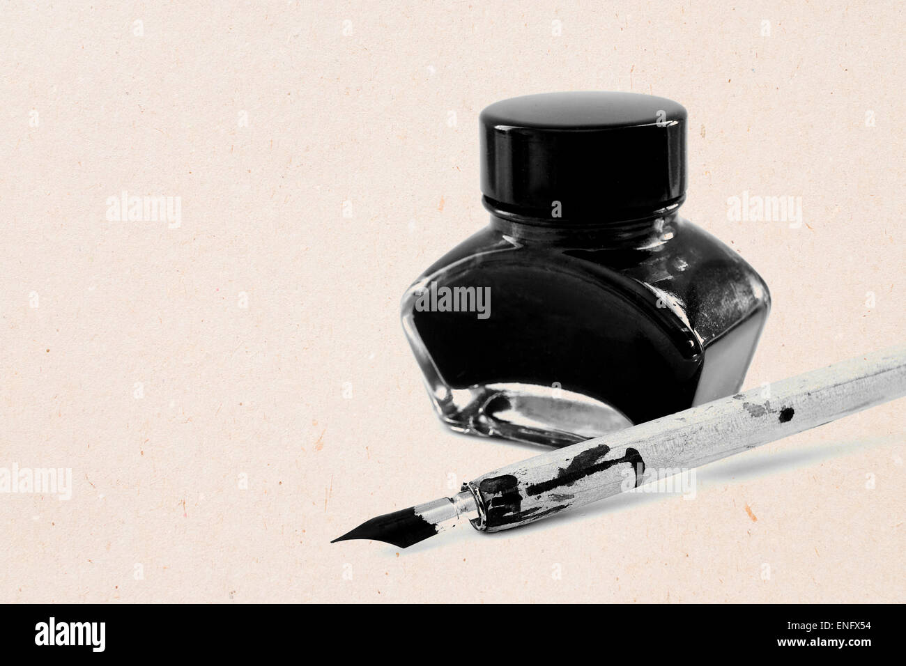 Ink pot gold hires stock photography and images Alamy