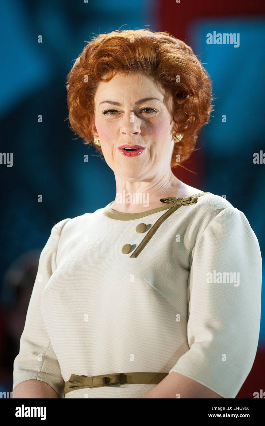 'Made in Dagenham' photocall held at the Adelphi Theatre.  Featuring: Isla Blair Where: London, United Kingdom When: 31 Oct 2014 Stock Photo