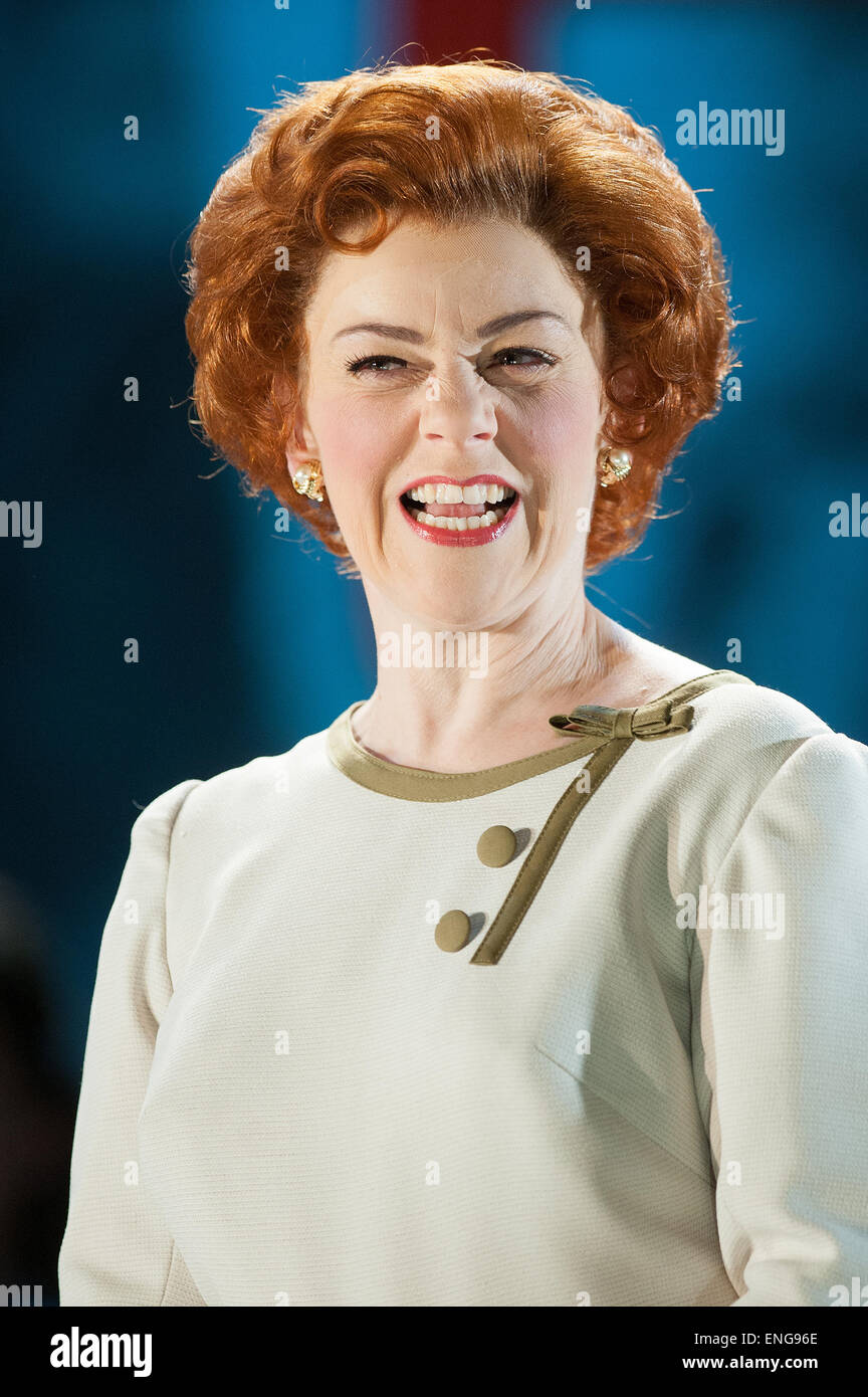 'Made in Dagenham' photocall held at the Adelphi Theatre.  Featuring: Isla Blair Where: London, United Kingdom When: 31 Oct 2014 Stock Photo