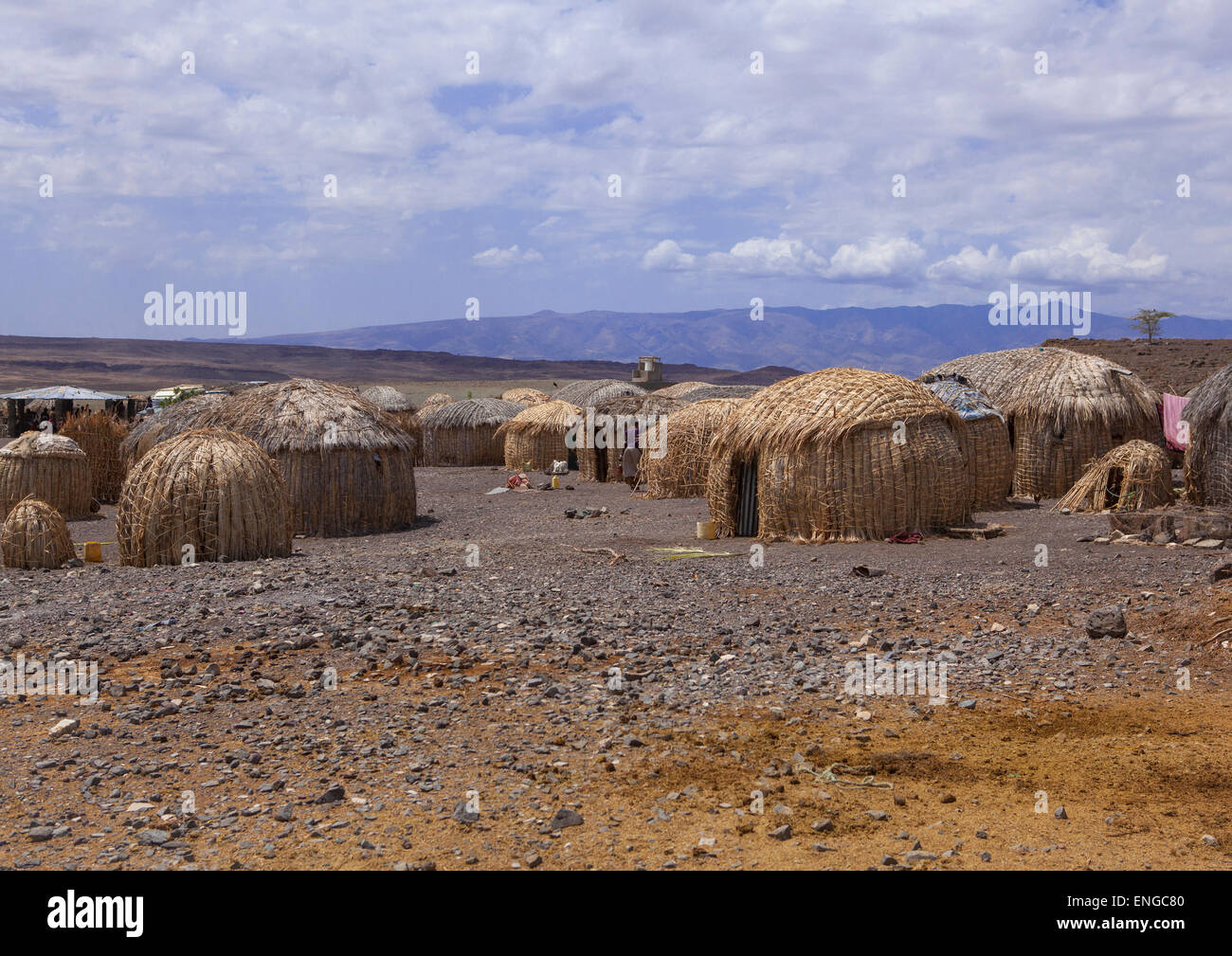 Grass Huts In El Molo Tribe Village, Turkana Lake, Loiyangalani, Kenya ...