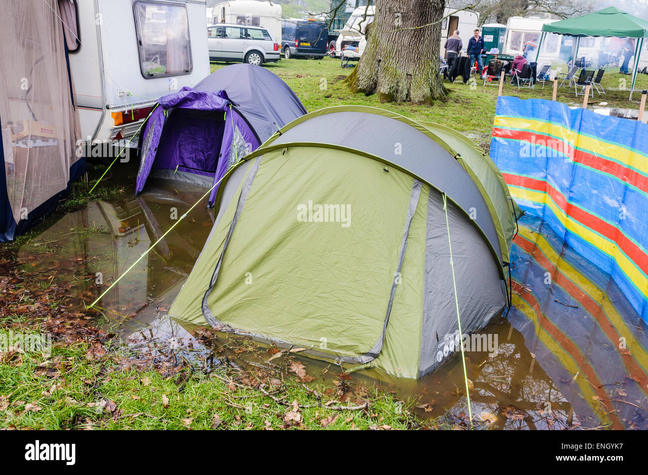 Wet campsite hires stock photography and images Alamy