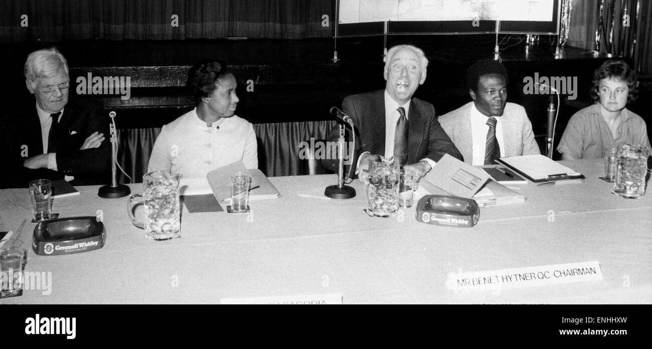 Moss side manchester 1980s hires stock photography and images Alamy