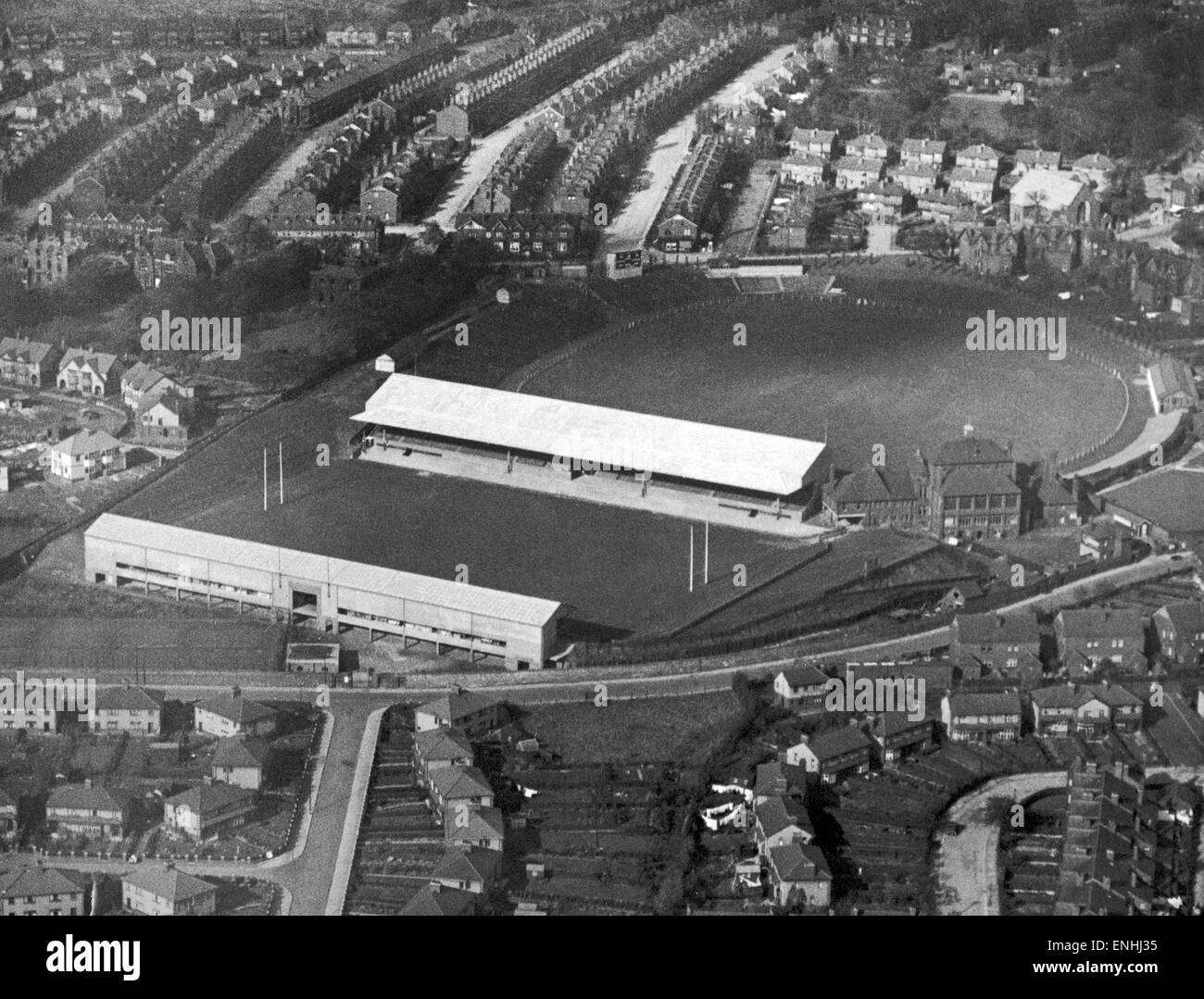 Aerial photograph of Headingley Rugby and cricket grounds in Leeds. 9th November 1933 Stock Photo