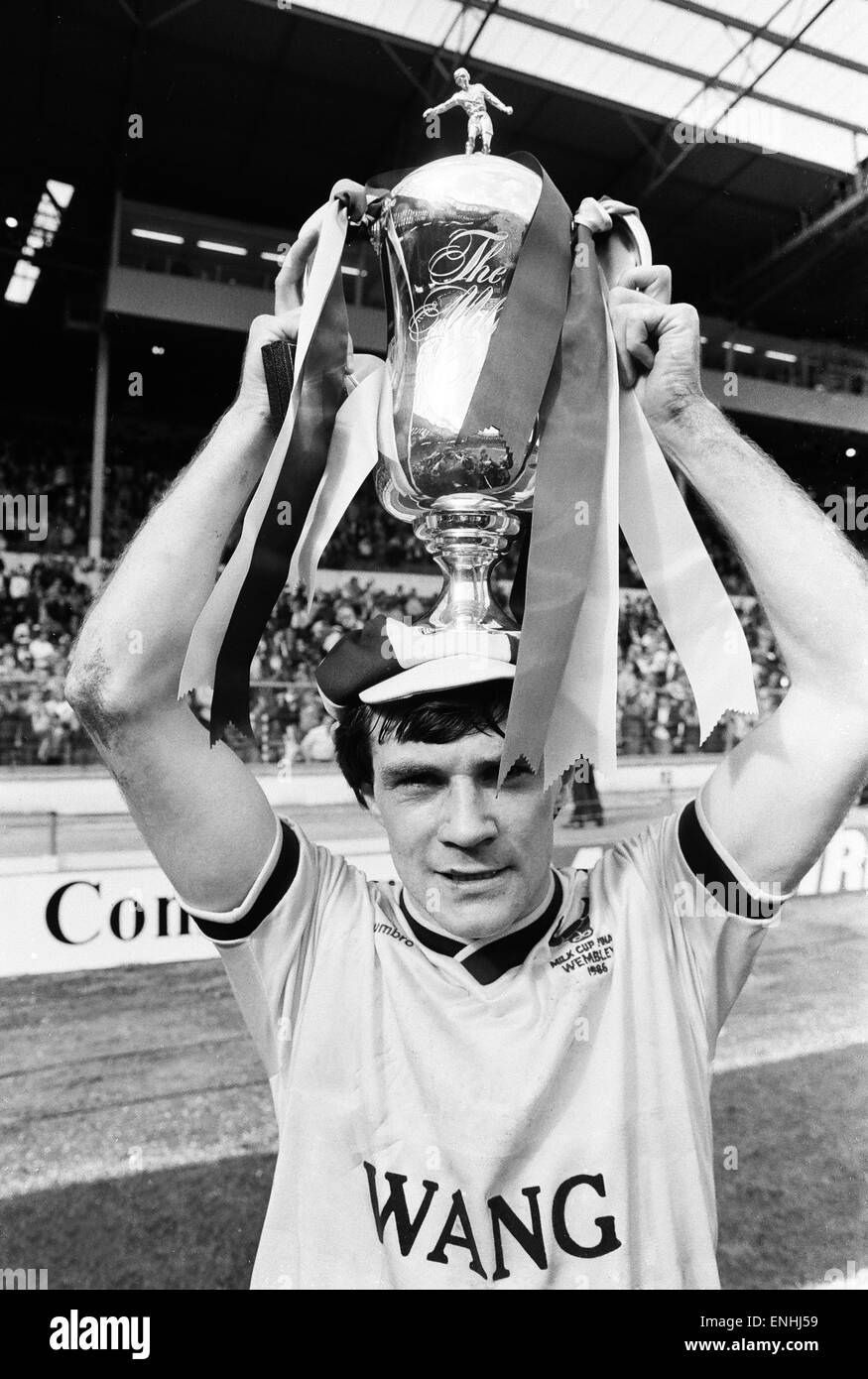 1986 Milk Cup Final at Wembley Stadium. Oxford United 3 v Queens Park